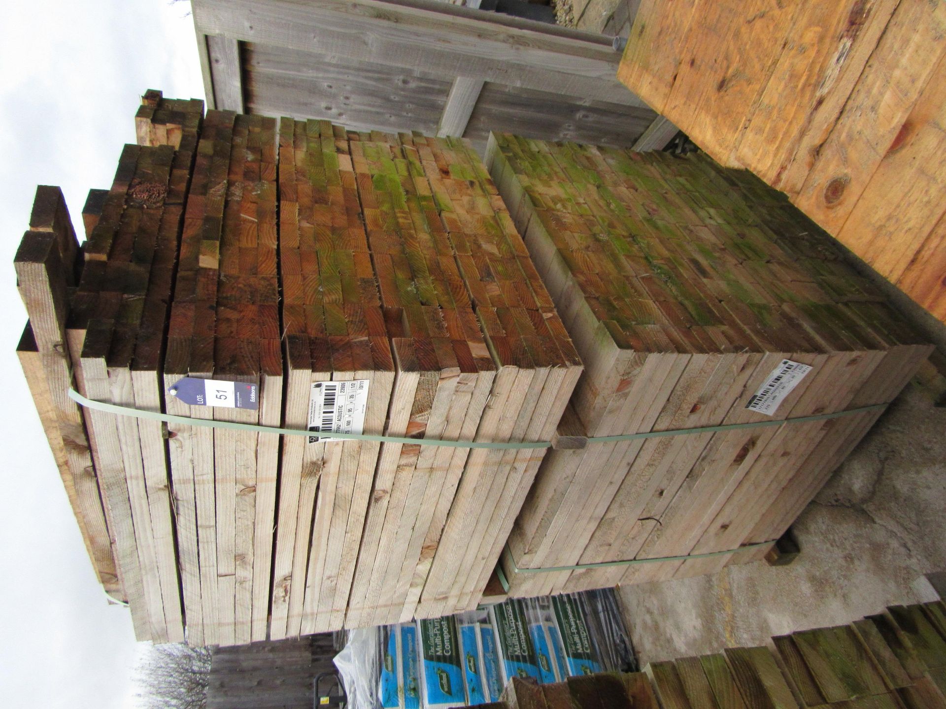 Quantity timber to pallet - Image 2 of 2