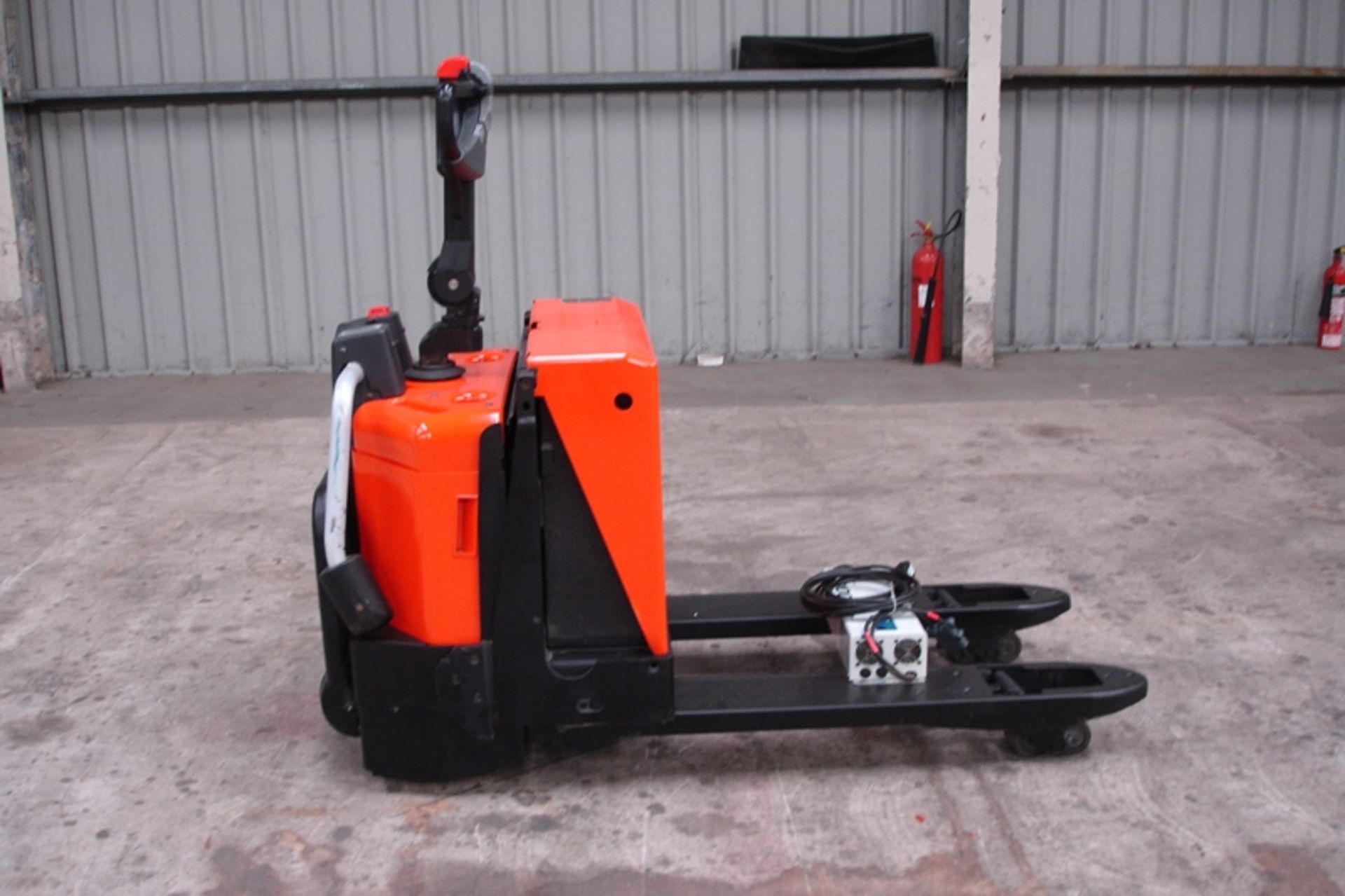 Toyota Ride On Electric Pallet Truck ( 2014 )