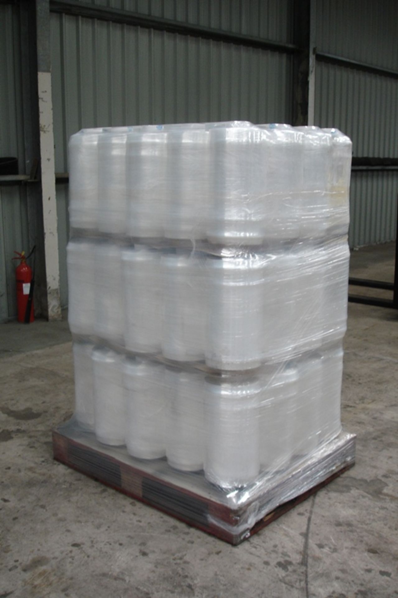 60 Rolls of Stretch Wrap For Pallet Wrapping Machines - Image 2 of 2