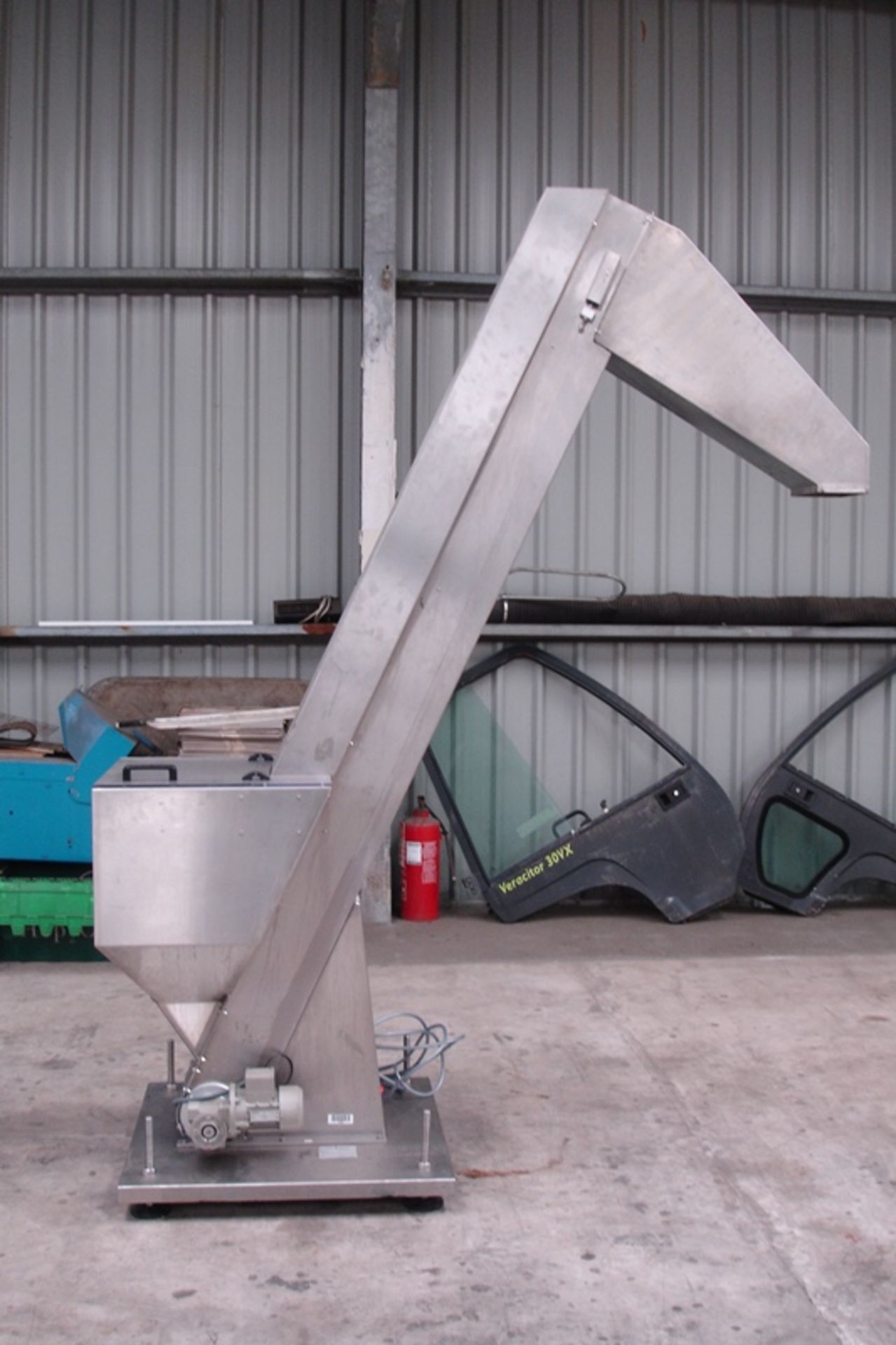 Mobile fully Stainless Steel Uplift Conveyor