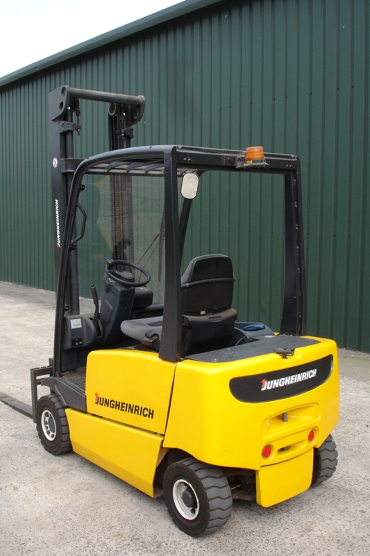 Jungheinrich 1.6 ton Electric Forklift - Image 2 of 6
