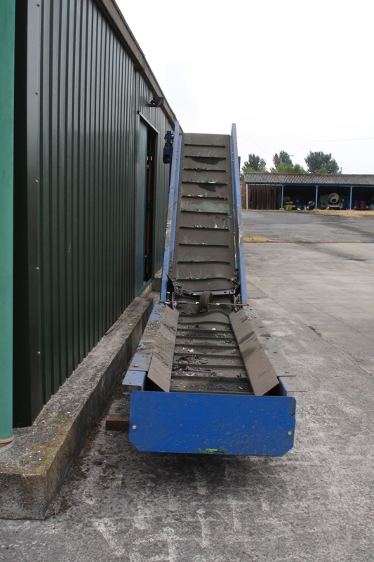 Large Uplift Feed Conveyor - Image 3 of 3