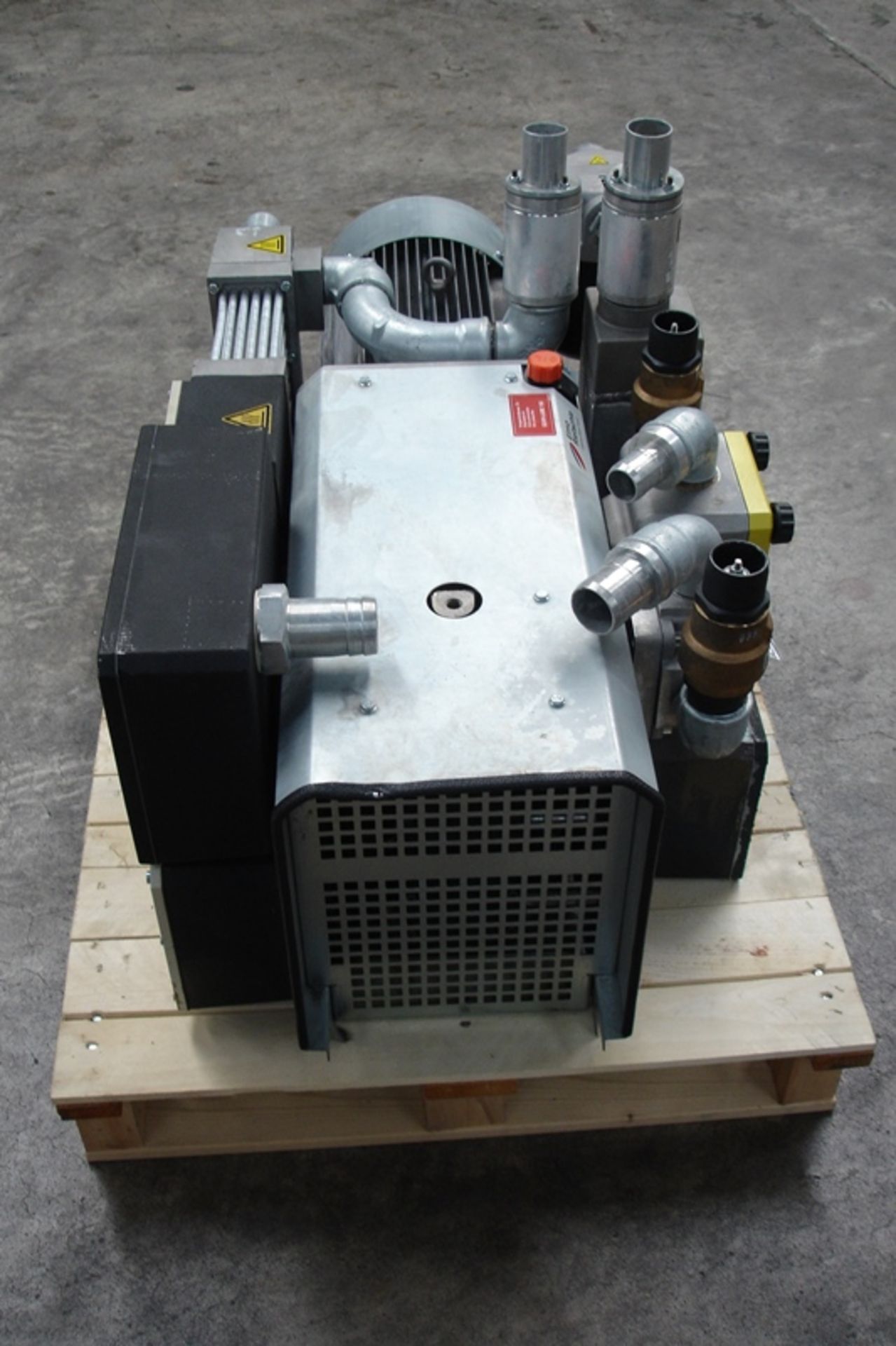 Elmo-Rietschle Vacuum Pump - Image 4 of 4