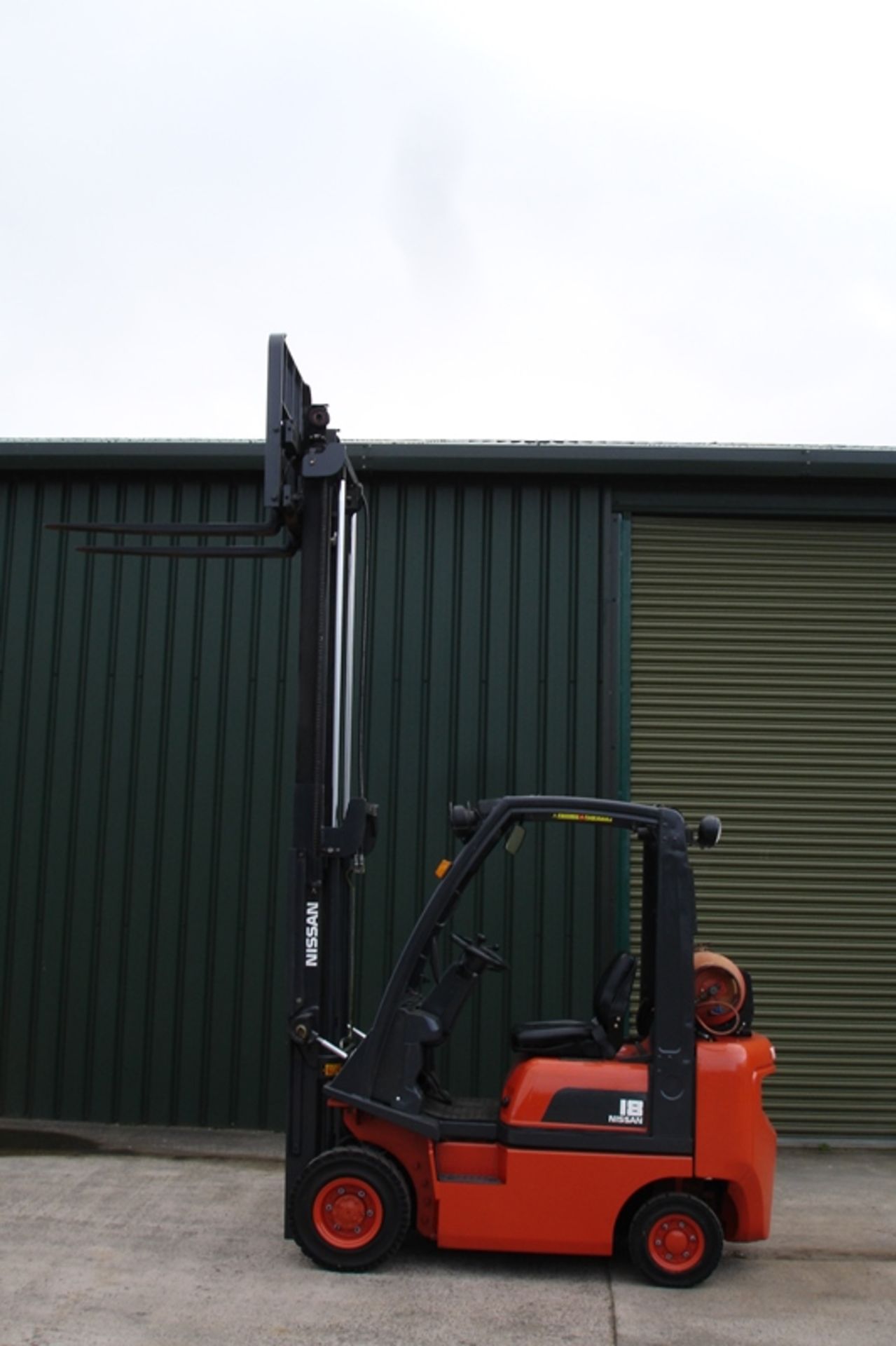 Nissan 1.8 Ton Forklift - Image 6 of 6