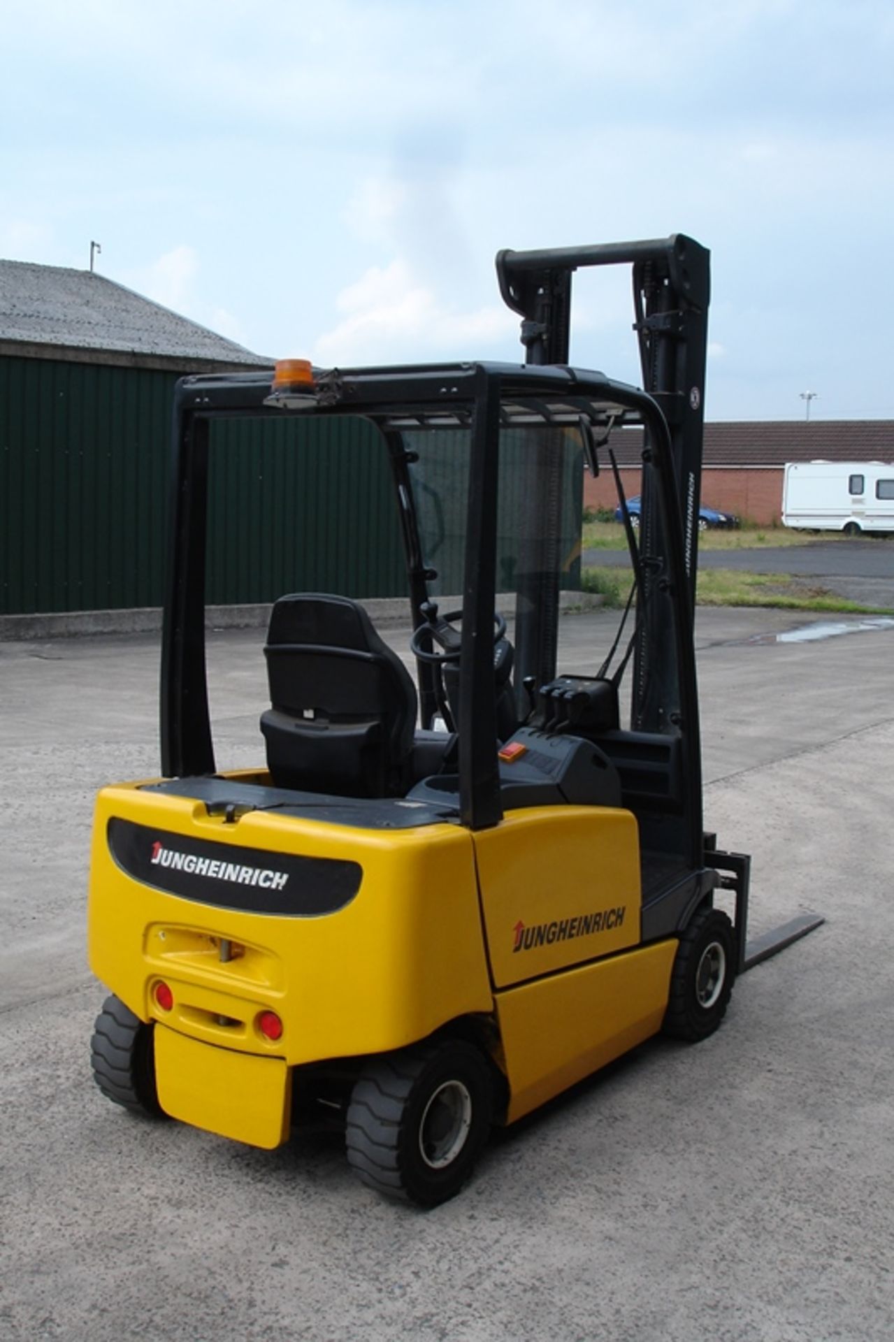 Jungheinrich 1.6 ton Electric Forklift - Image 3 of 6