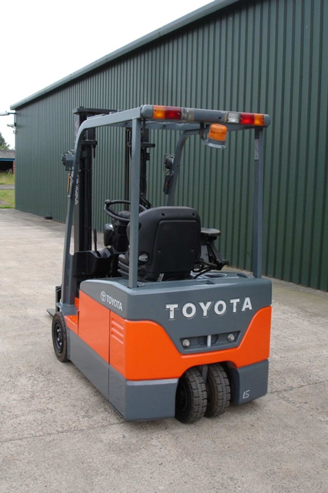 Toyota 1.5 ton Forklift - Image 2 of 6