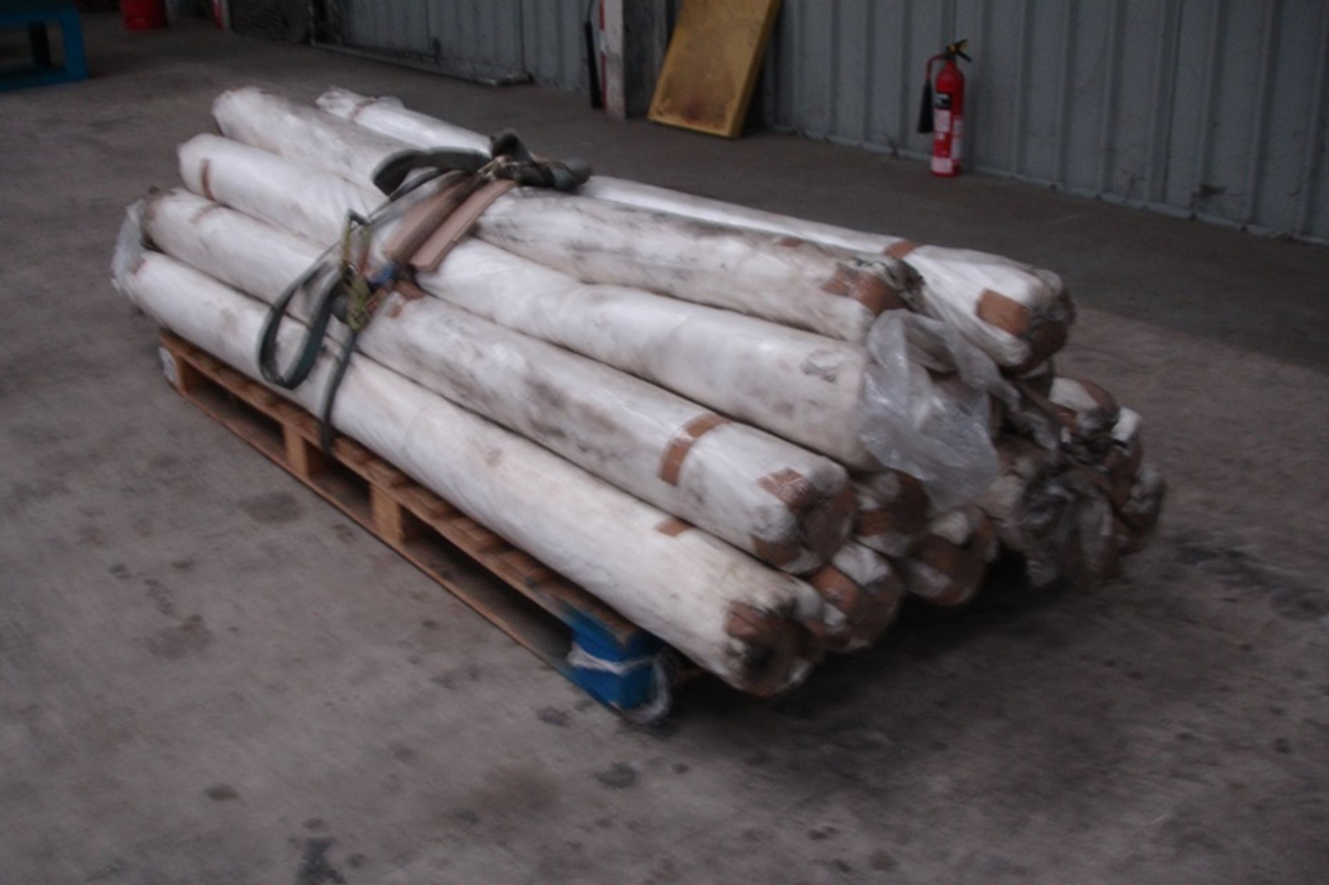 Pallet of 15 rolls of clear plastic sheeting - Image 2 of 2