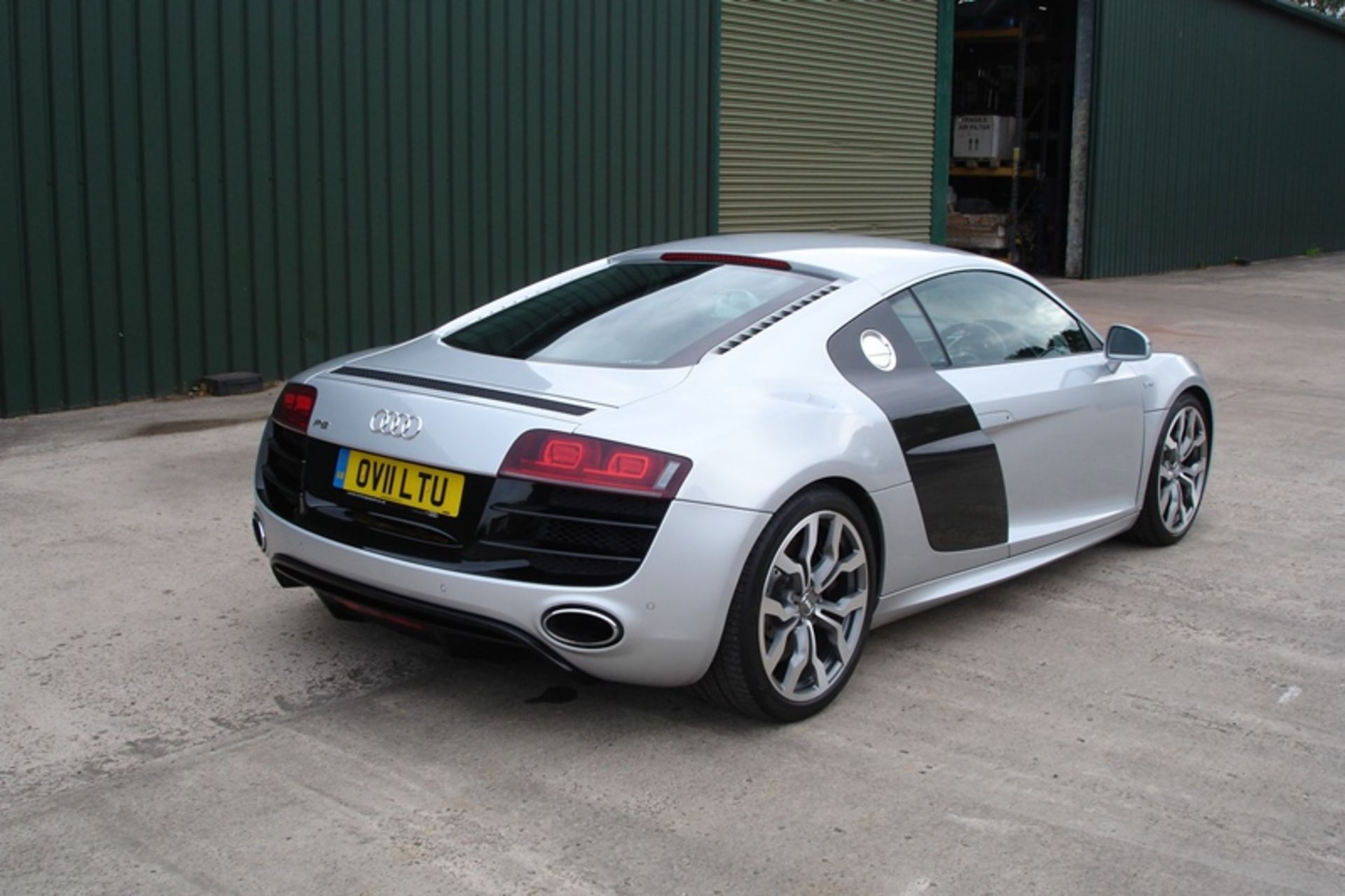 Audi R8 Quattro V10 S-A - Image 6 of 8