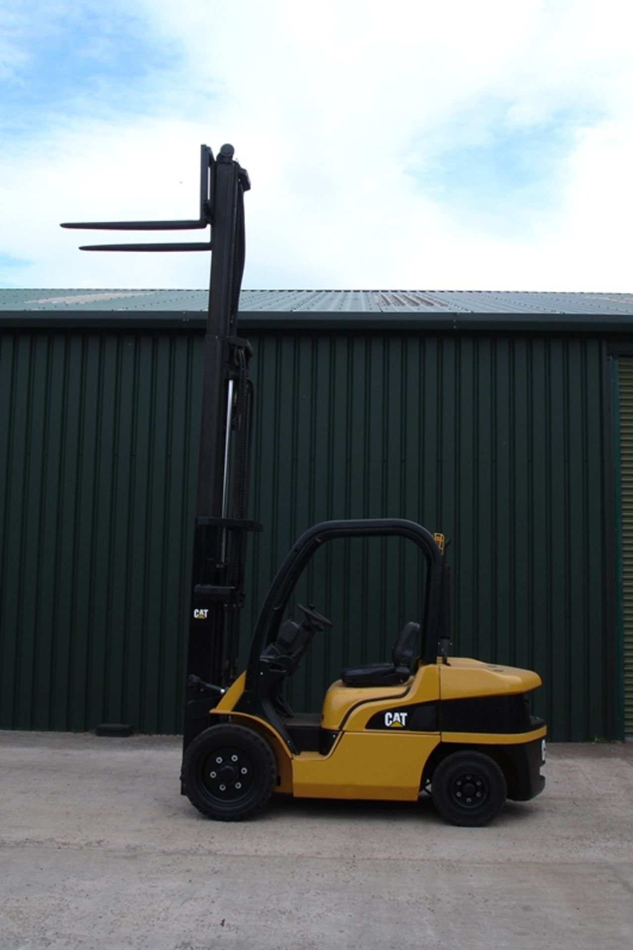 Caterpillar 3.5 Ton Diesel Forklift - Image 7 of 7