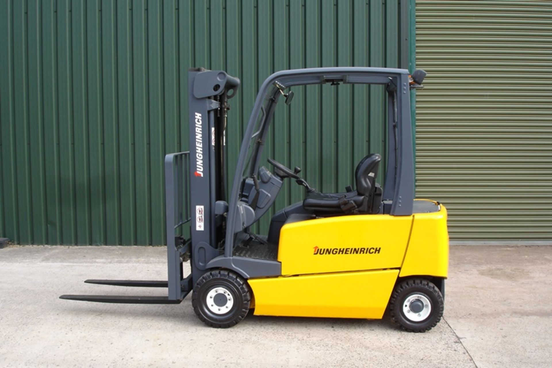 Jungheinrich 1.6 ton Forklift