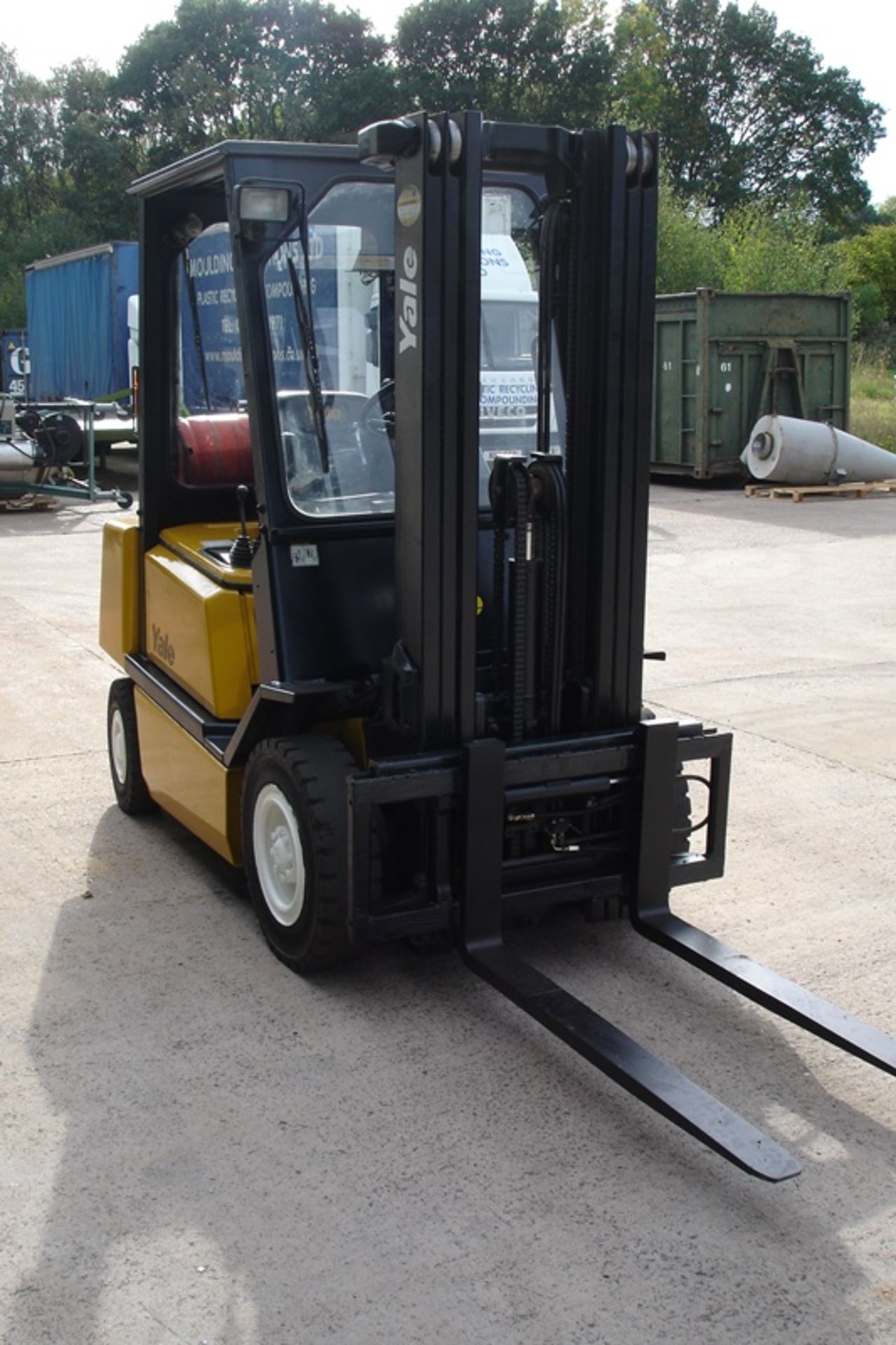 Yale 2.5 Ton Forklift - Image 4 of 6