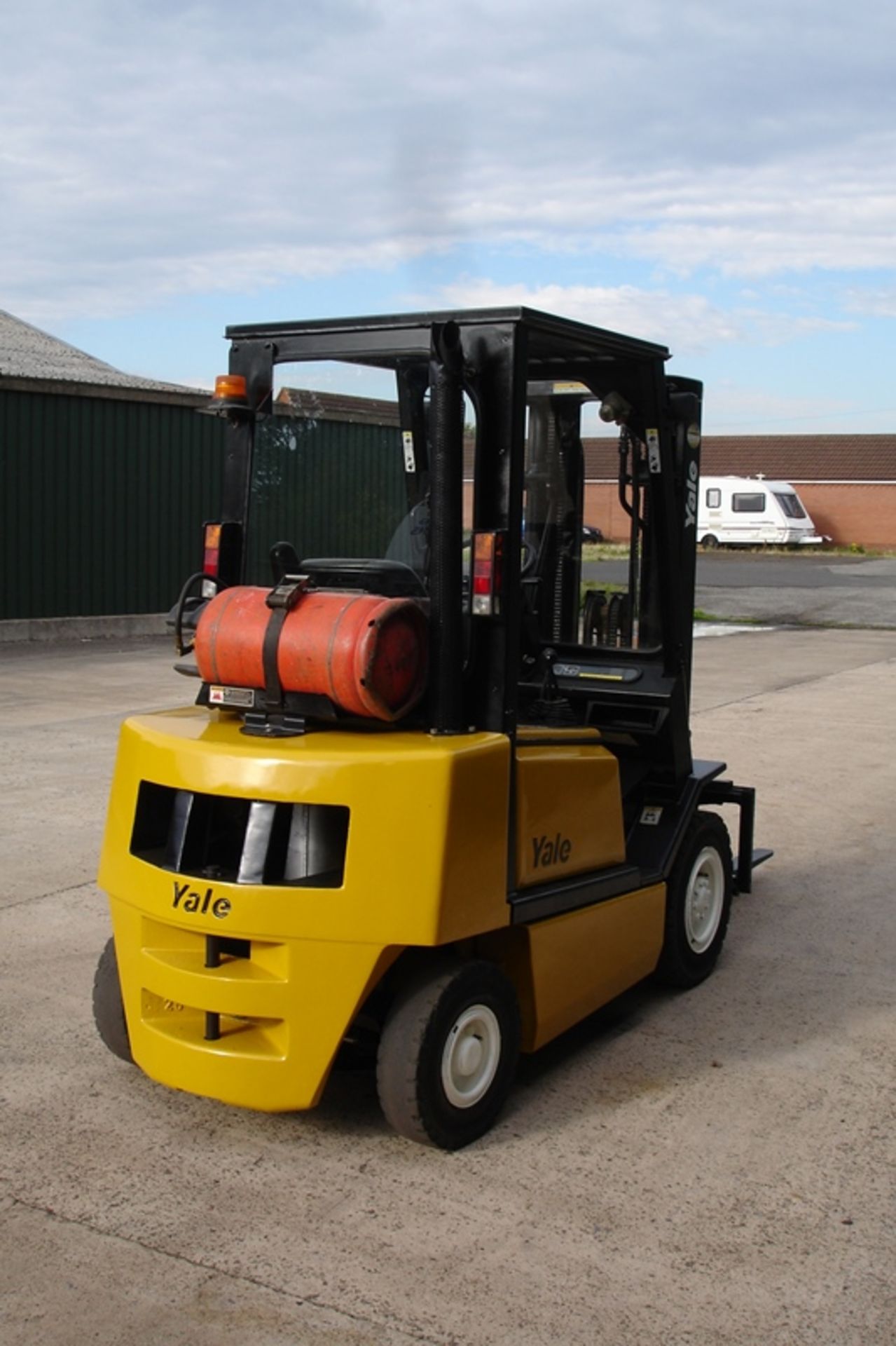 Yale 2.5 Ton Forklift - Image 3 of 6