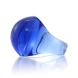 LALIQUE A blue glass bombe dress ring by Lalique France. Ring size M / 7. Weight 14.2g.