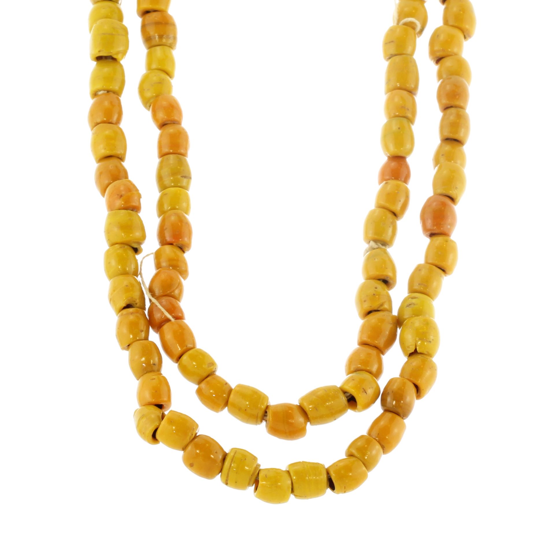 Five amber bead necklaces together with a white metal necklace, the amber necklaces each - Bild 2 aus 5