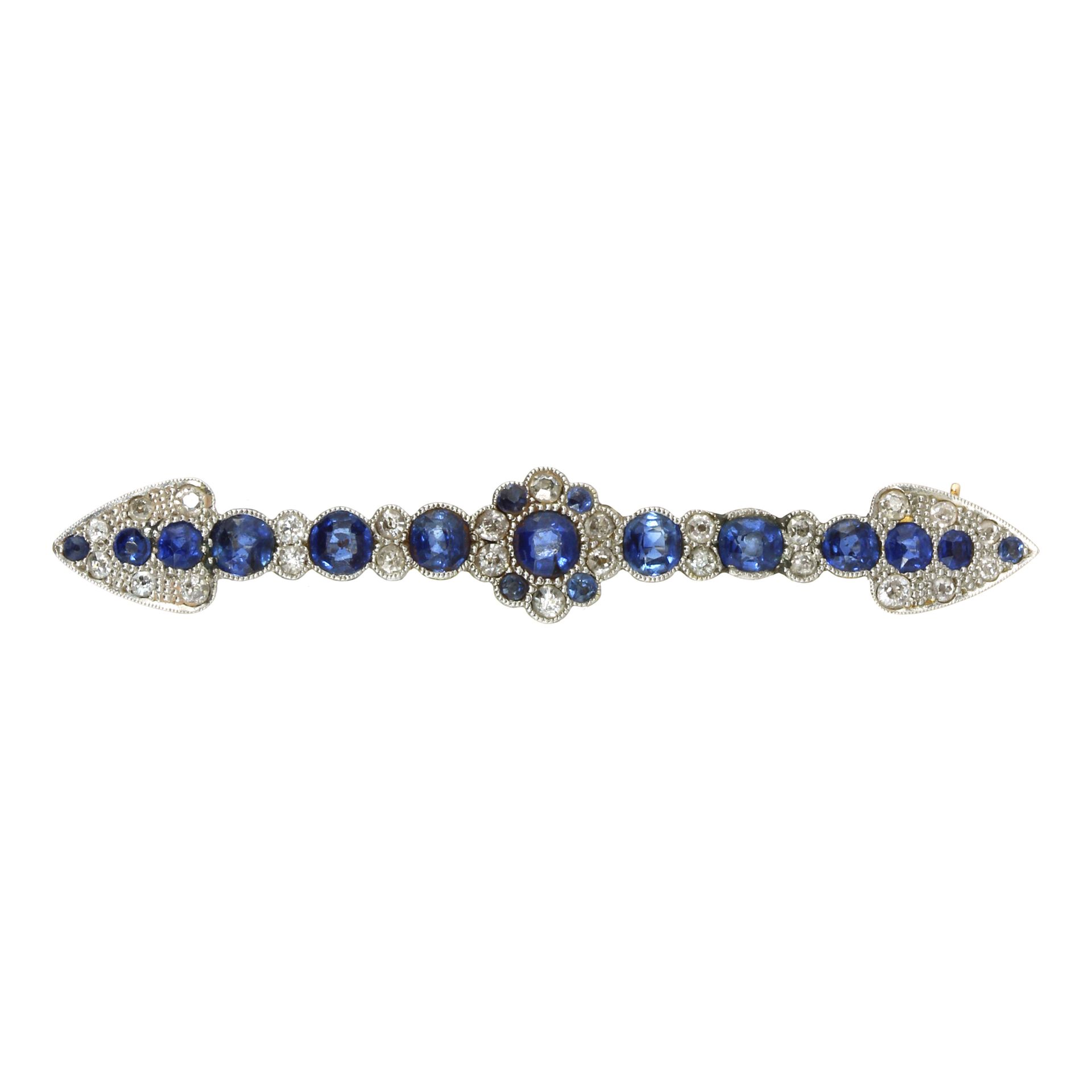 AN ANTIQUE SAPPHIRE AND DIAMOND BAR BROOCH in high carat gold set with a central sapphire and
