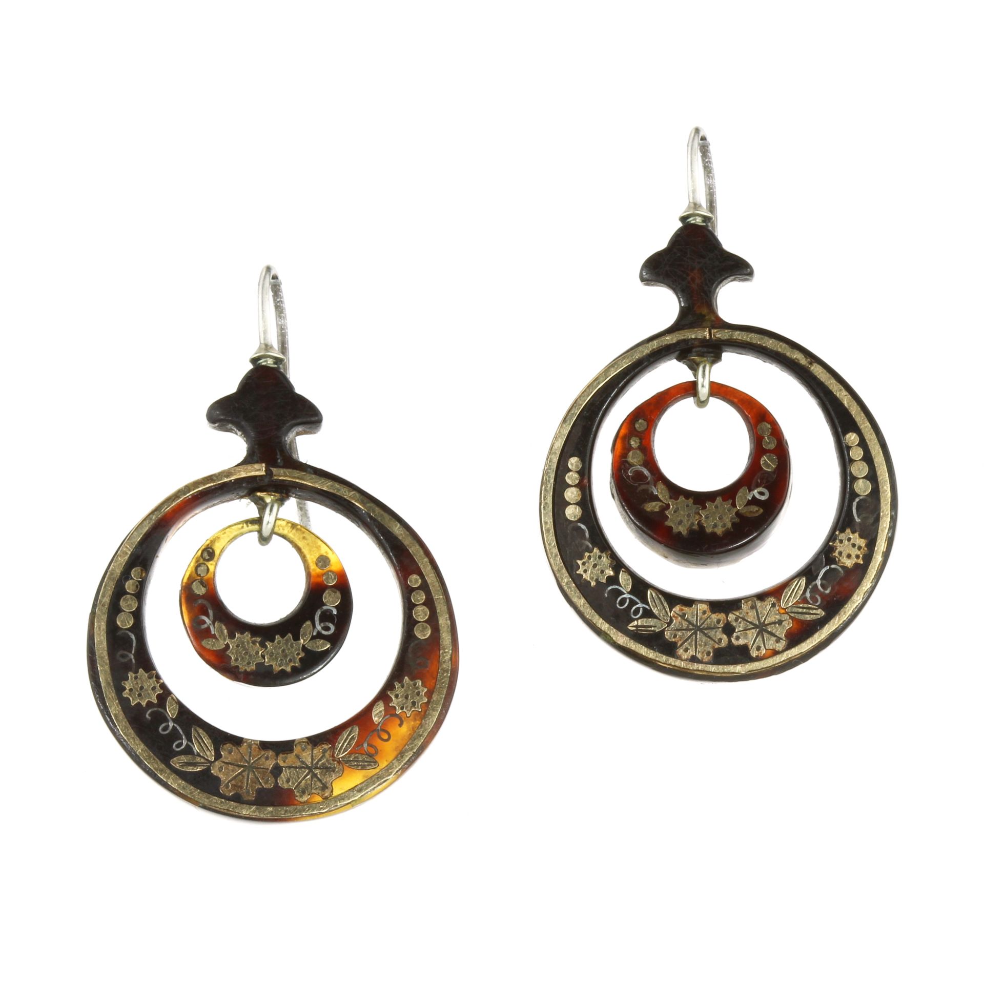 A PAIR OF ANTIQUE TORTOISESHELL PIQUE EARRINGS decorated in high carat yellow gold, each designed as