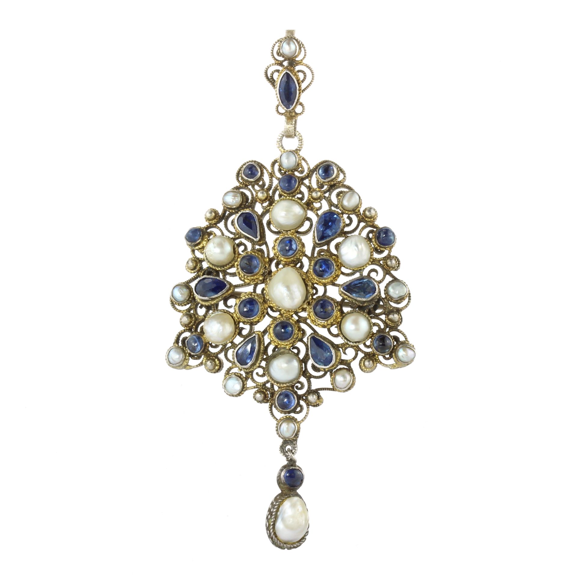 AN ANTIQUE PEARL AND SAPPHIRE PENDANT / BROOCH in silver, the main body set with a central pearl