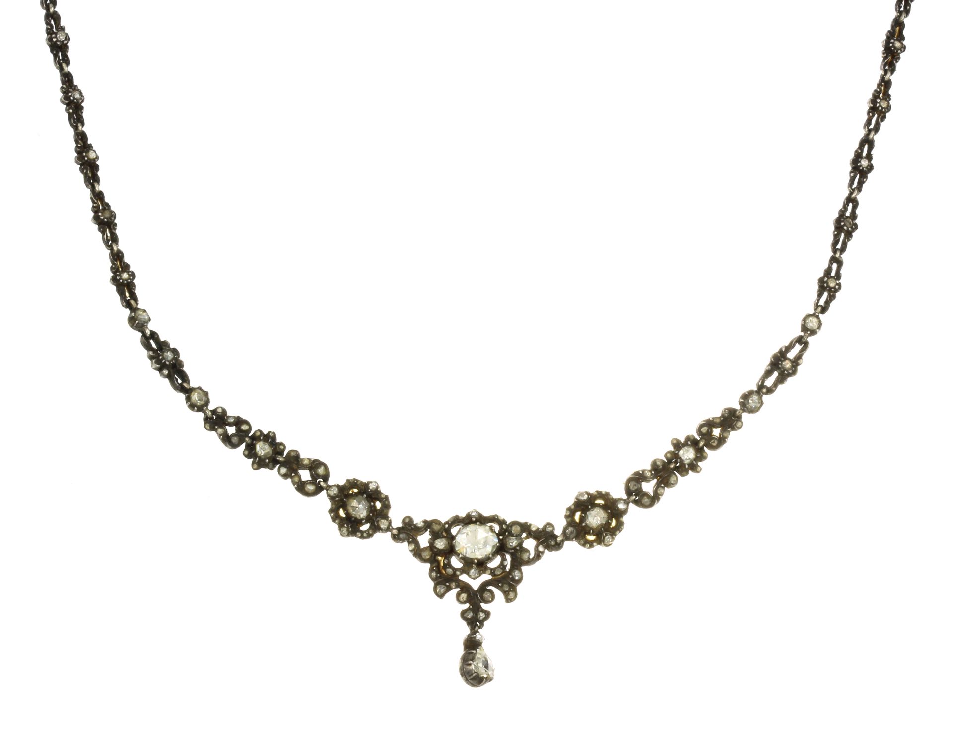 AN ANTIQUE DIAMOND NECKLACE, DUTCH set with a central rose cut diamond of 7.3mm within a