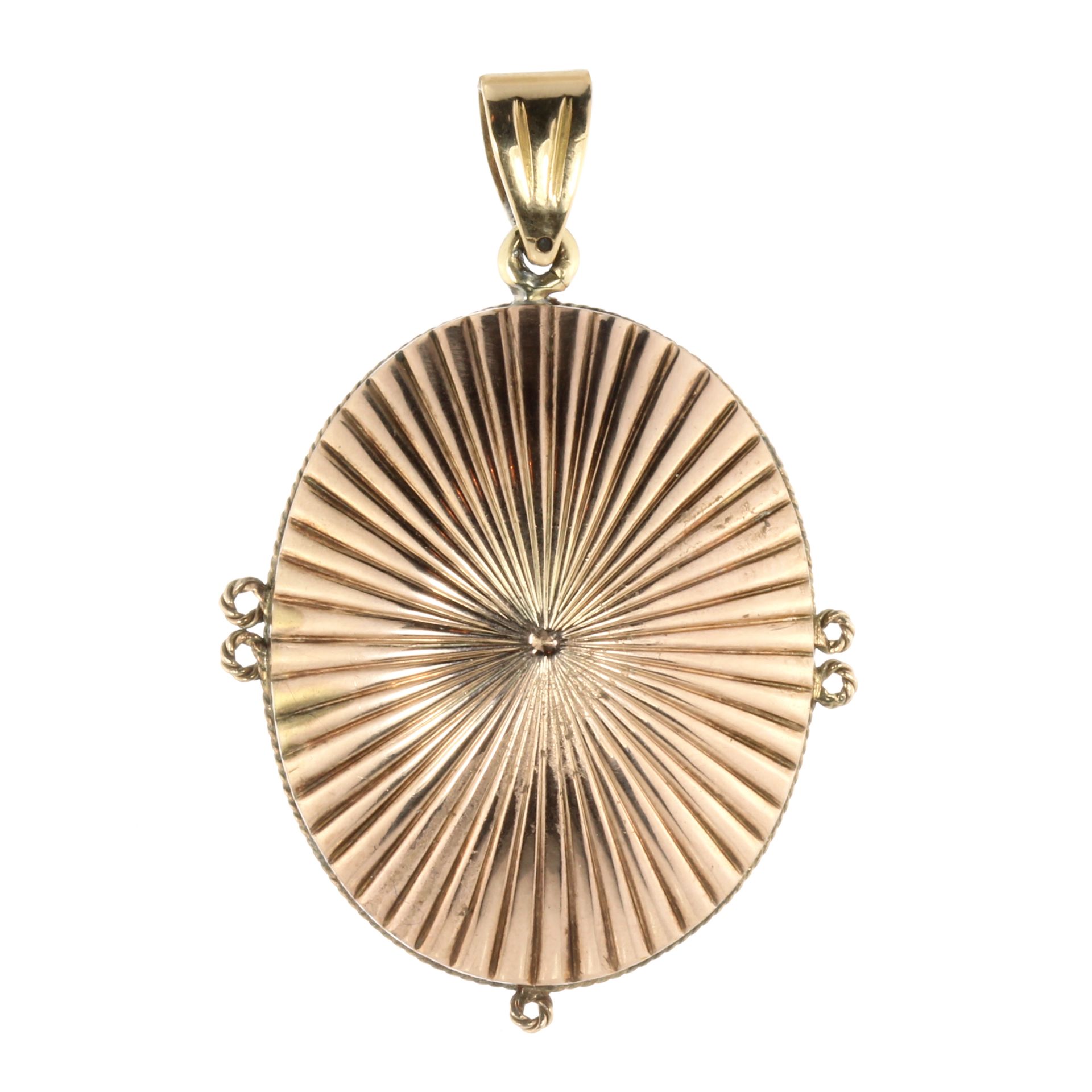 AN ANTIQUE DIAMOND AND ENAMEL PENDANT CIRCA 1825 in high carat yellow gold the oval face decorated - Bild 2 aus 2