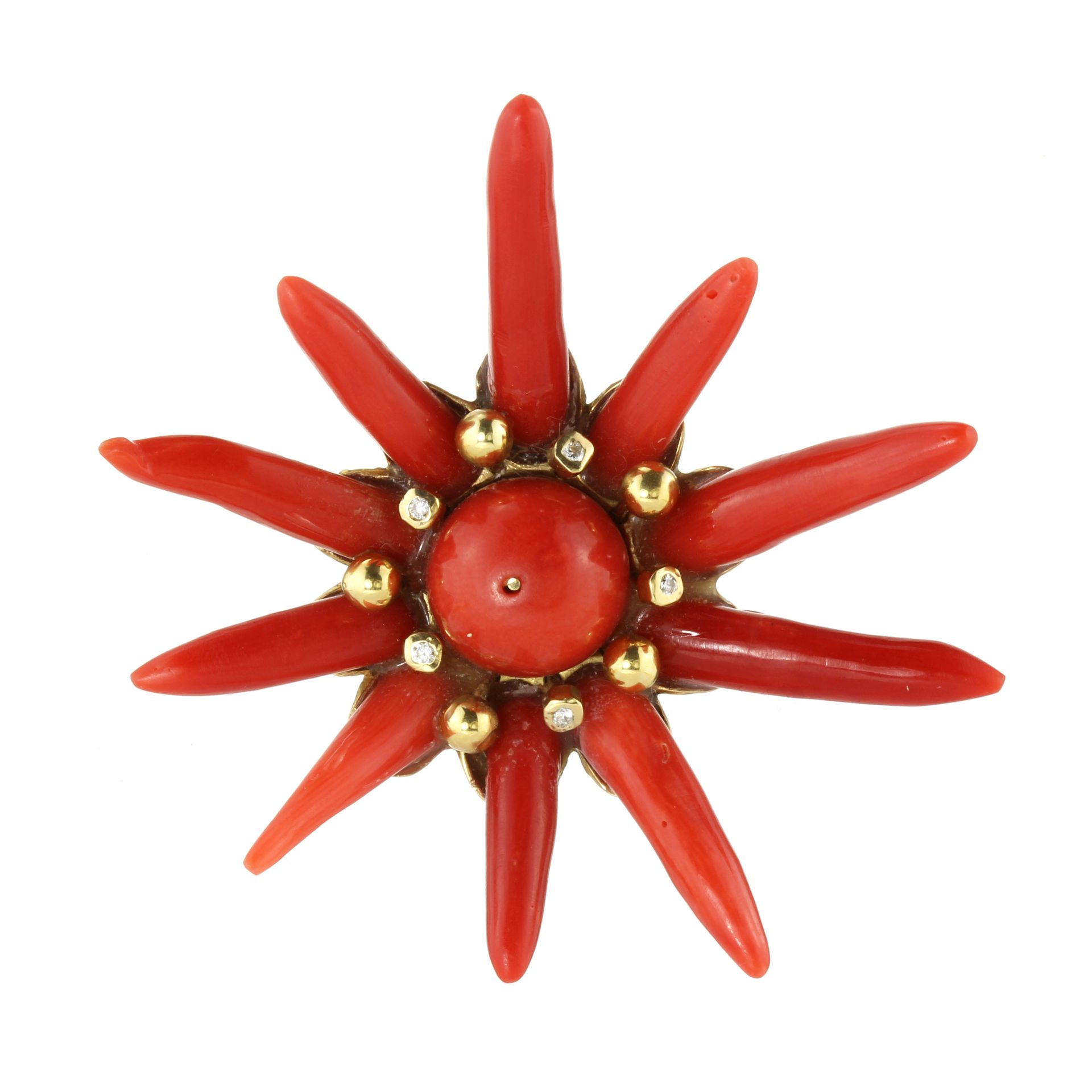 A CORAL PENDANT in 18ct yellow gold, set with a central polished coral bead of 12mm surrounded by