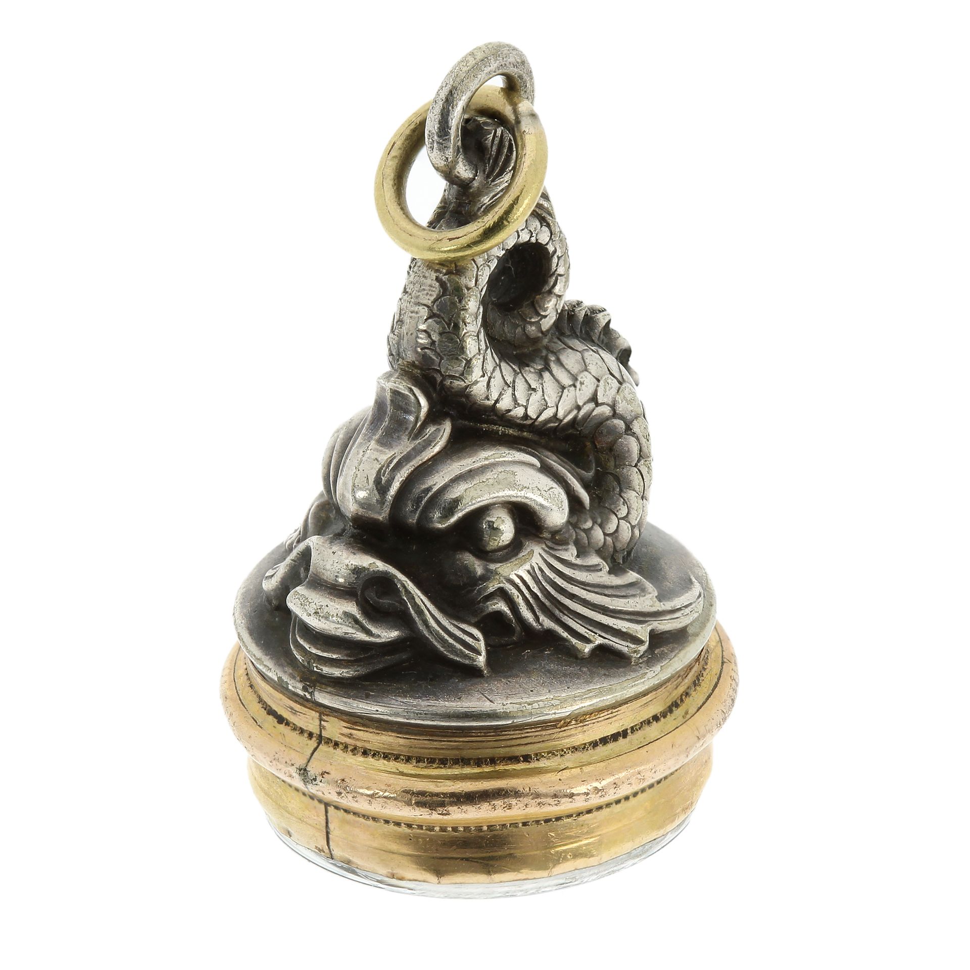 A NOVELTY ROLLING DICE PENDANT / FOB designed as a fob, decorated with the body of a dolphin, the