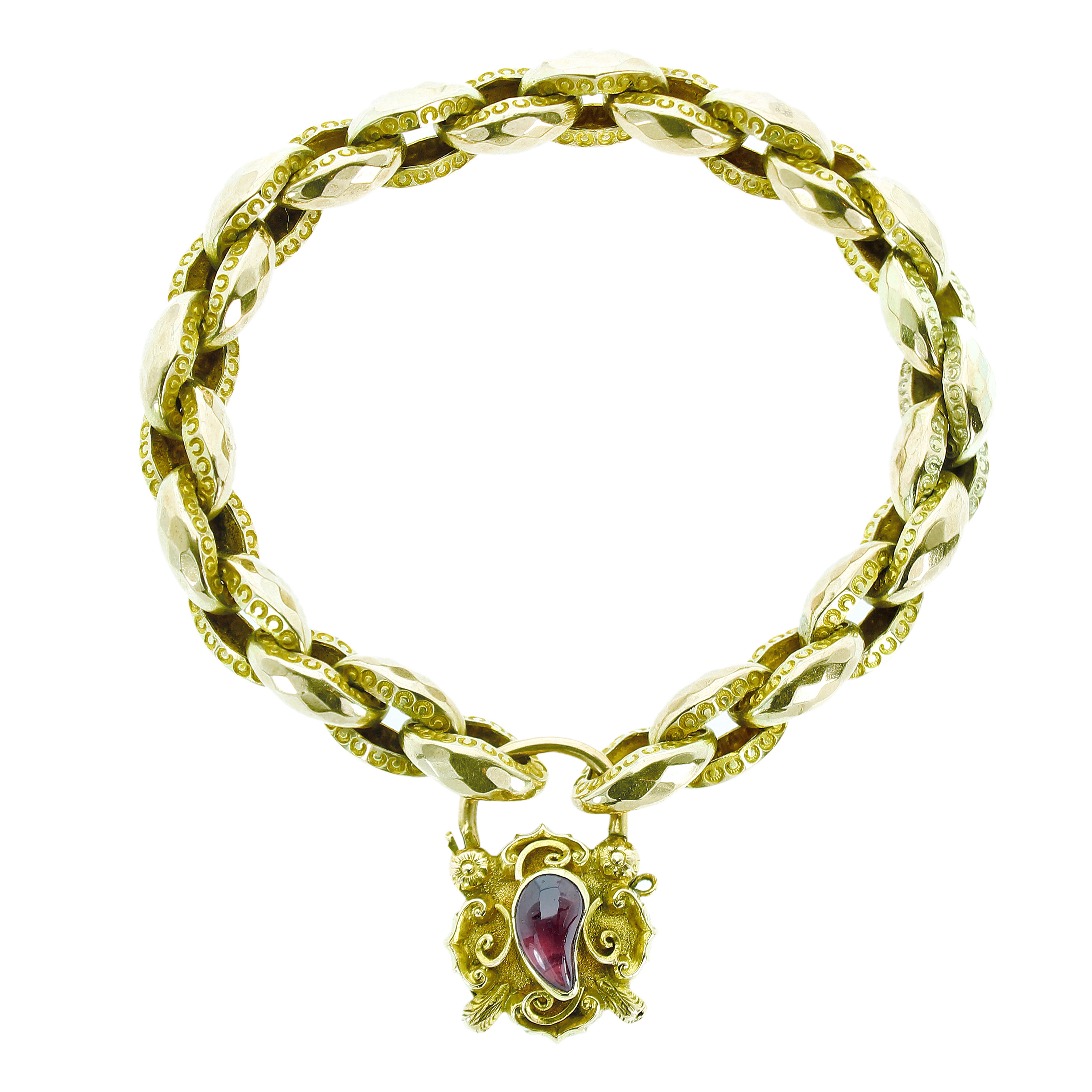 AN ANTIQUE FANCY LINK GARNET SWEETHEART BRACELET in yellow gold, comprising a fancy link bracelet,