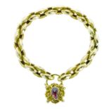 AN ANTIQUE FANCY LINK GARNET SWEETHEART BRACELET in yellow gold, comprising a fancy link bracelet,