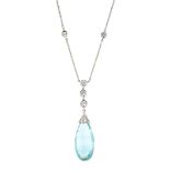 AN AQUAMARINE AND DIAMOND NECKLACE in 18ct white gold, set with a large flattened briolette cut