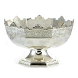 AN ANTIQUE GEORGE V STERLING SILVER BOWL BY MAPPIN & WEBB, SHEFFIELD 1927 of octagonal form,
