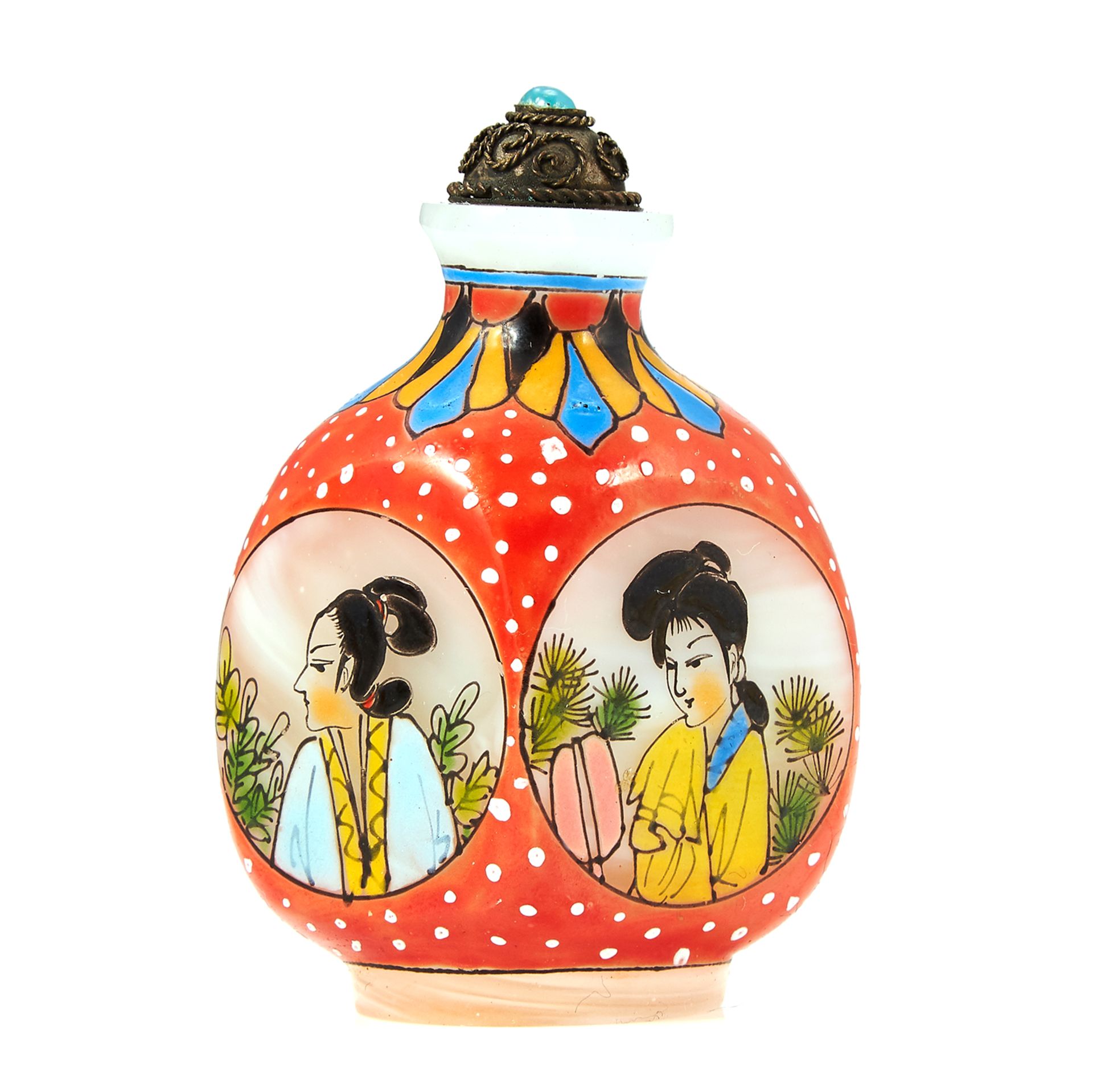 A CHINESE PAINTED GLASS SNUFF BOTTLE with depictions of four ladies among a red and white ground,