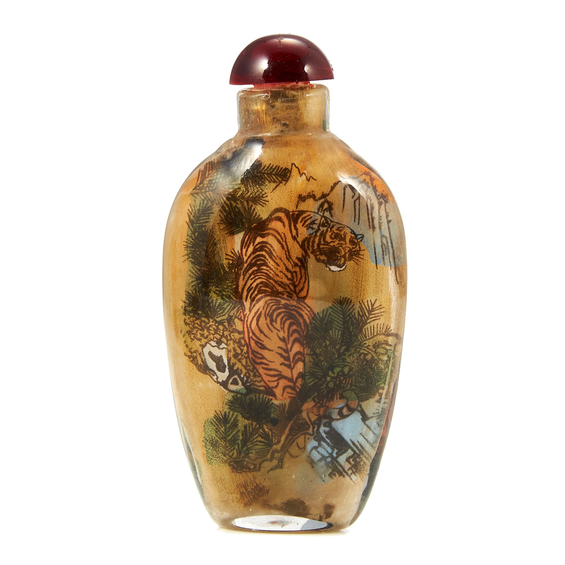 AN ANTIQUE CHINESE PAINTED GLASS SNUFF BOTTLE, EARLY 20TH CENTURY each side depicting a tiger