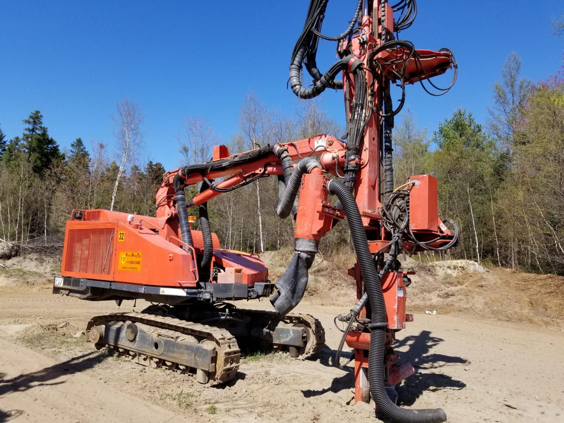 2008 Foreuse Sandvik Scout DX800R, 4395 hres Série: 108T13815 Unité 32 papier en main #9549 - Image 2 of 4