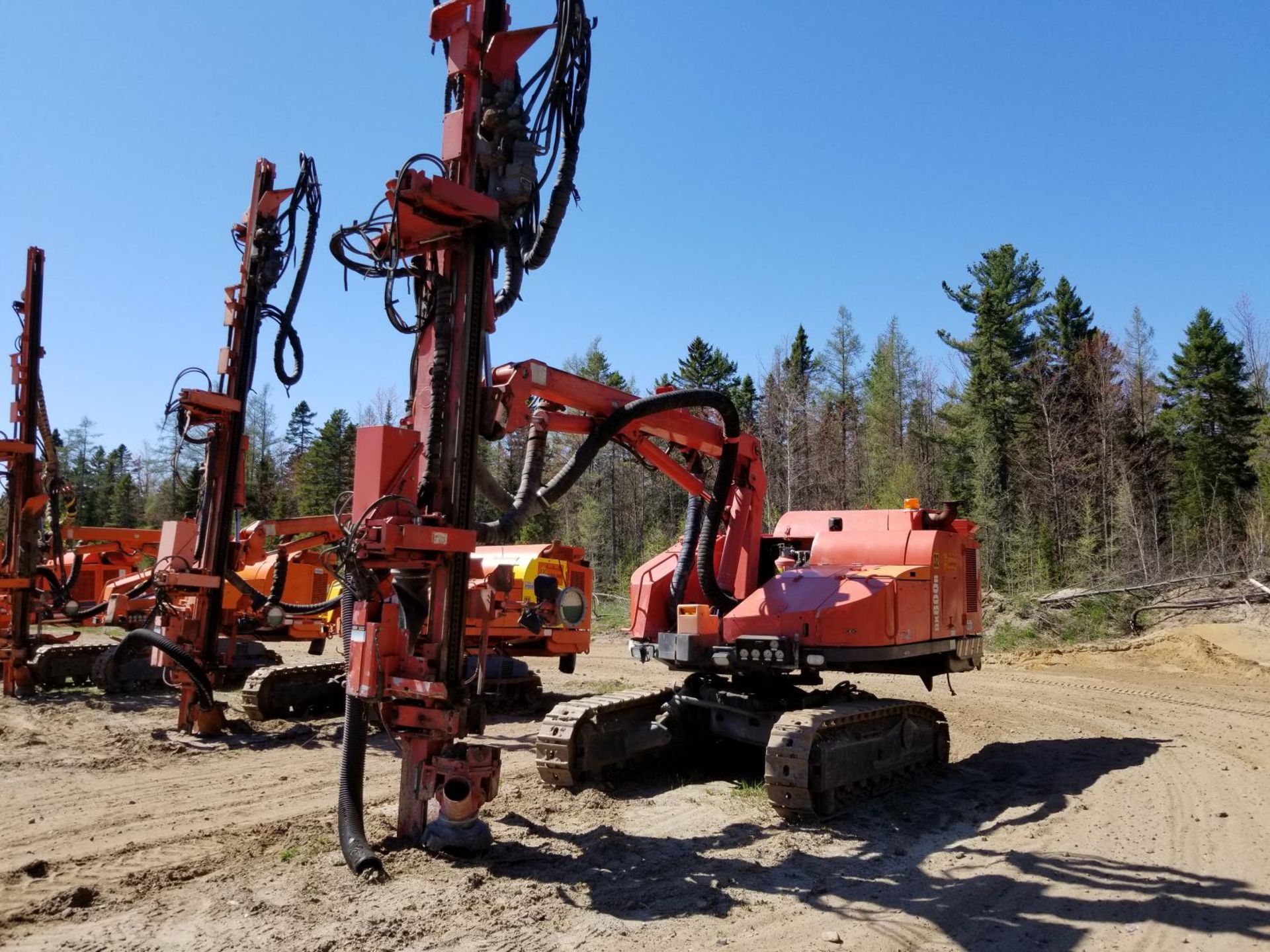 2008 Foreuse Sandvik Scout DX800R, 4395 hres Série: 108T13815 Unité 32 papier en main #9549 - Image 3 of 4