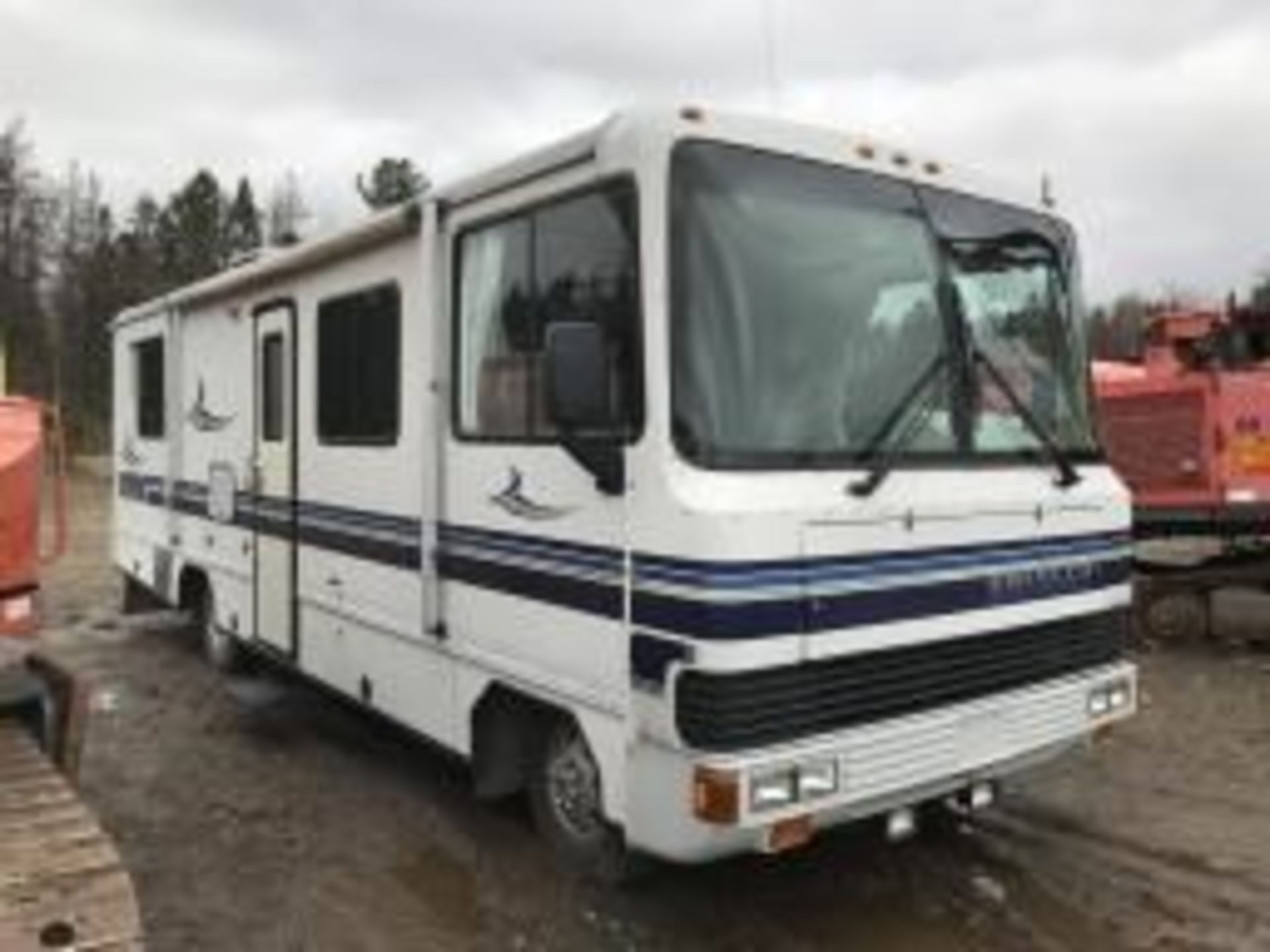 1993 Motorisé Chevrolet Swinger, 7.4 litres, 100 524 Km, automatique Série: 1GBJP37NXP3300158 - Image 2 of 14