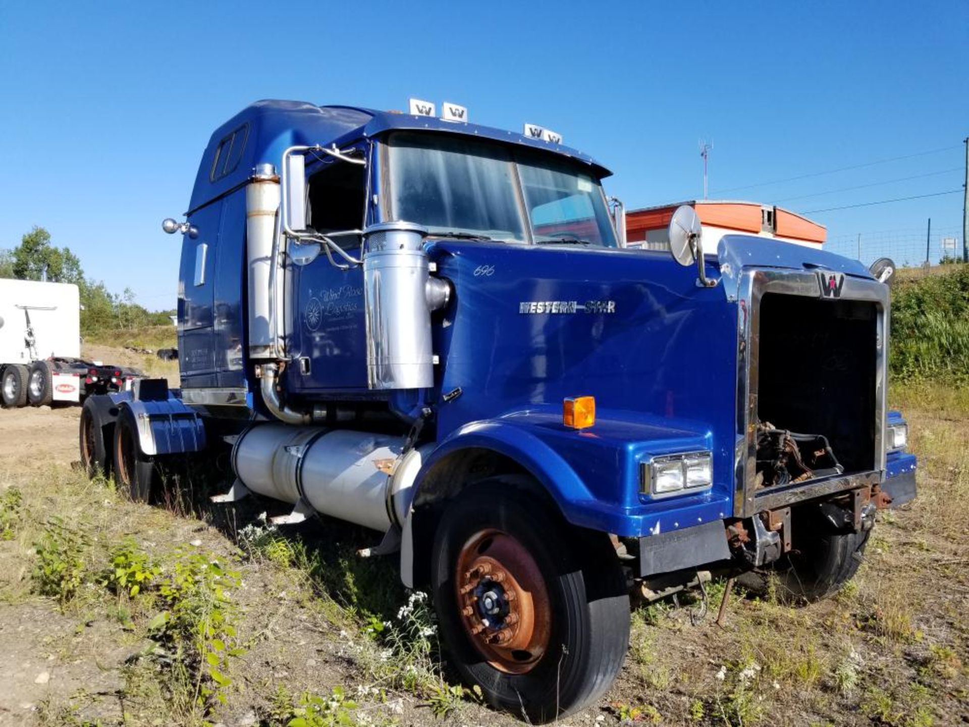 2000 Camion Western 946, km n/d, 13 vit., diesel essieux 12-40, différentiel Rockwell, moteur - Image 3 of 18