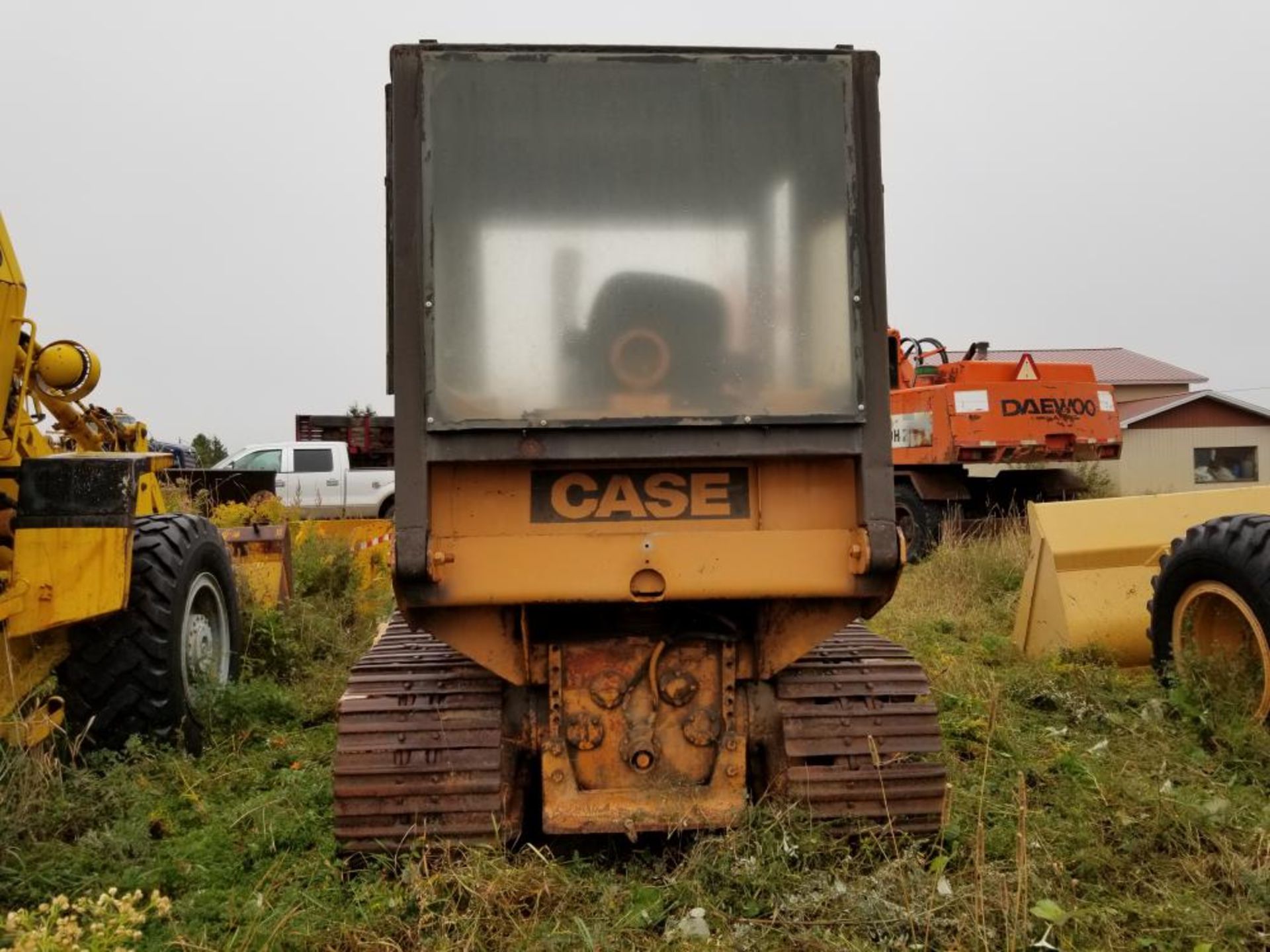 1976 Tracteur sur chenille Case 850E, 2052 hres, 4 cyl., gratte pivotante besoin d'une batterie à - Image 3 of 6