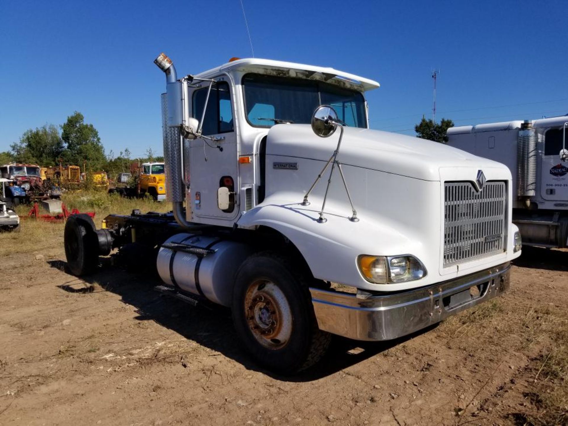 2000 Camion Inter 4100, 1 041 460 km, 10 vit., 400 HP, diesel, essieux 12-40, différentiel - Image 2 of 21