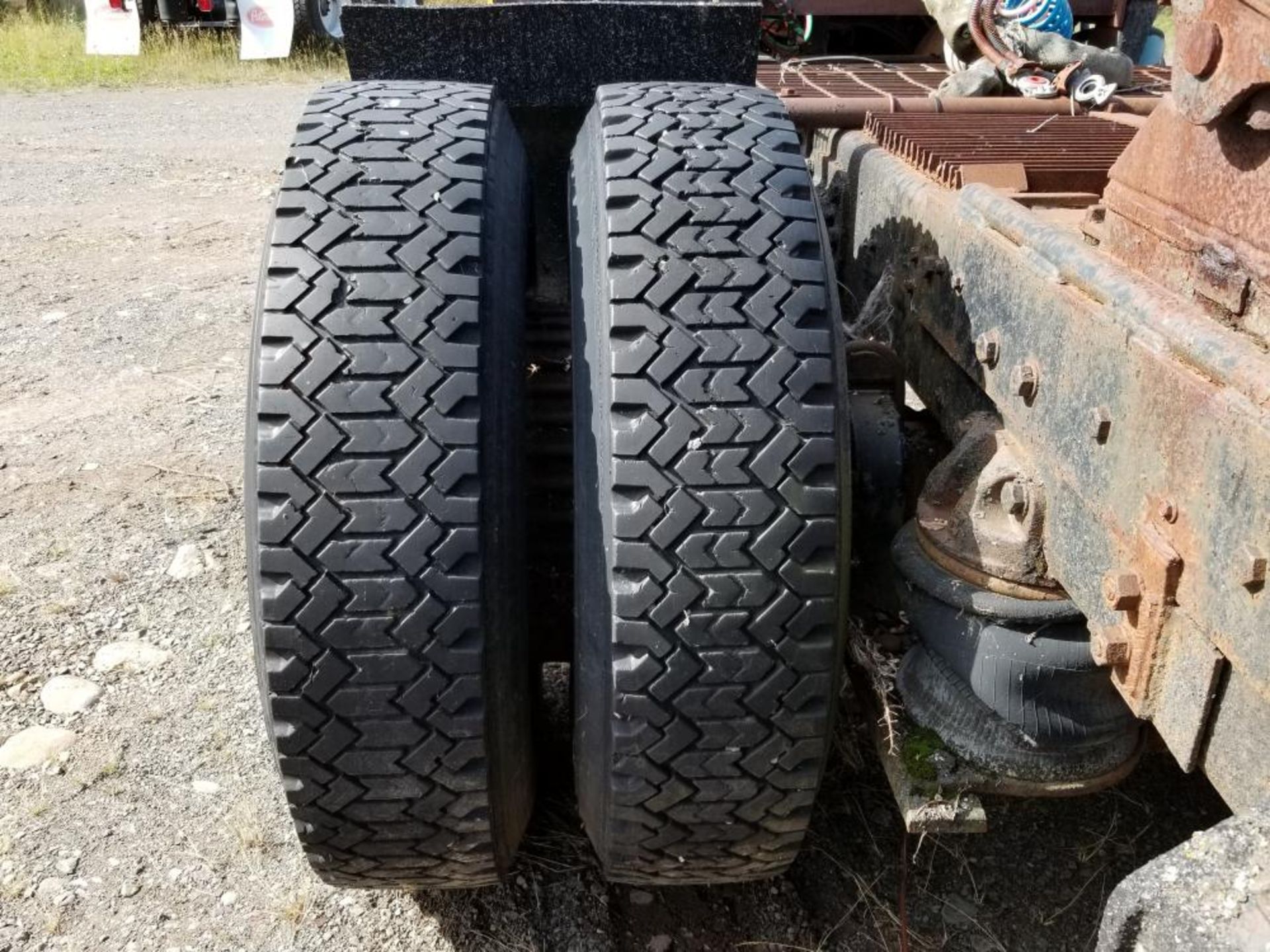 1989 Camion Ford L9000, 288 109 km, diesel, différentiel Rockwell, moteur Cummins, pneus av. Arr. - Image 14 of 21