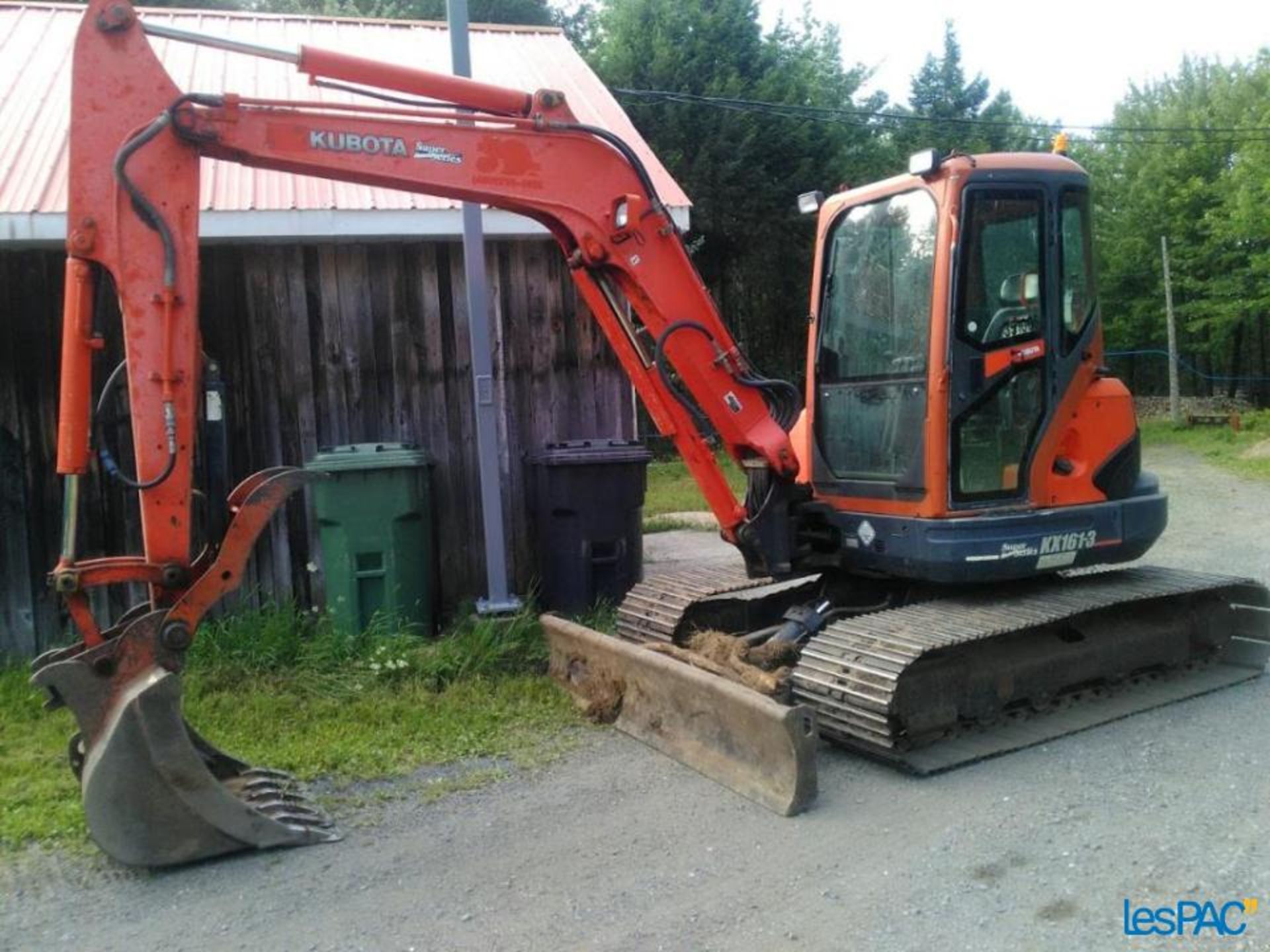 2005 Mini-excavatrice Kubota KX-161-3, super serie, 8000 hres, avec bucket et pouce. Très propre.