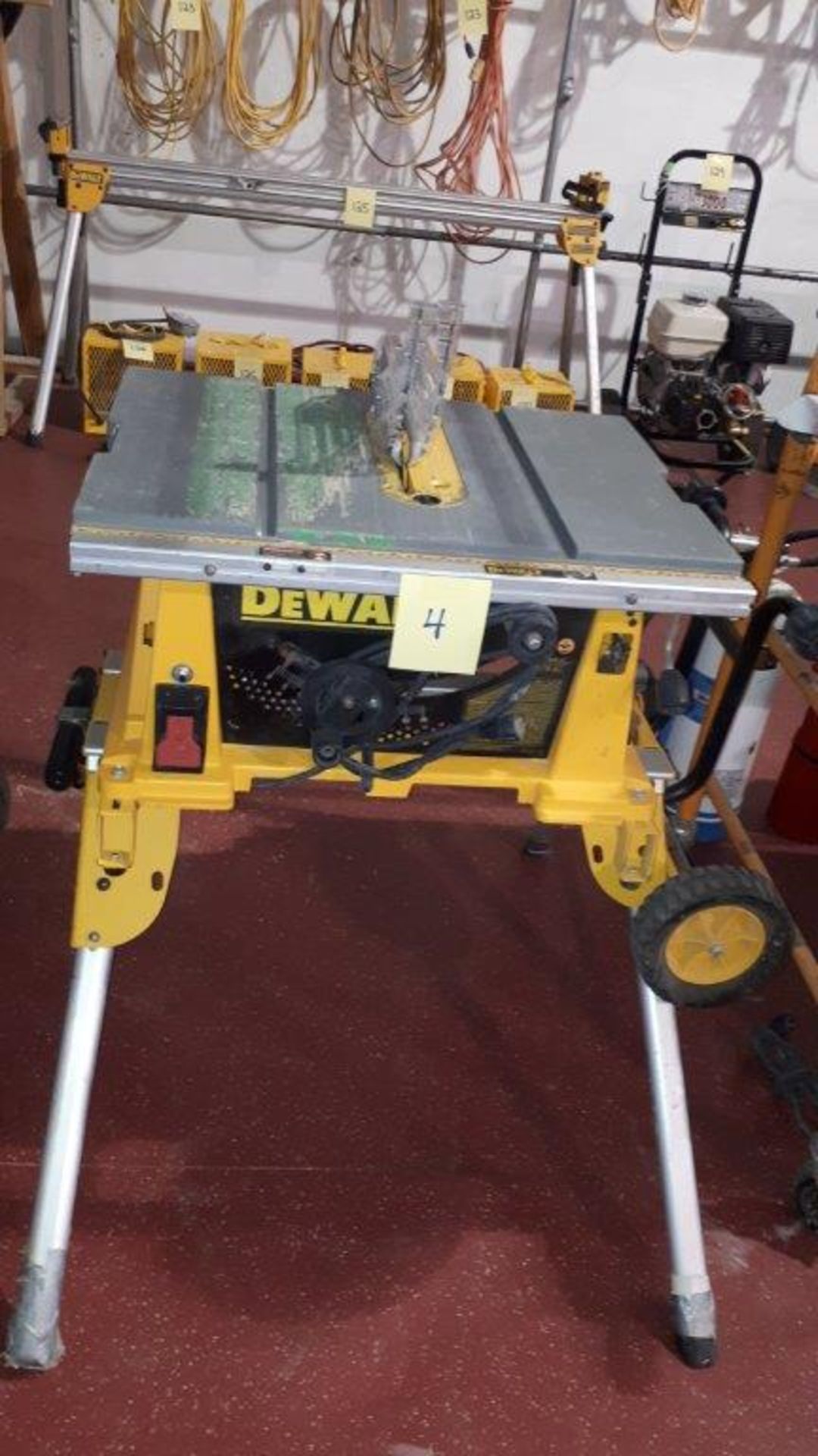 DEWALT Table saw, mod: DW 744, c/w stand