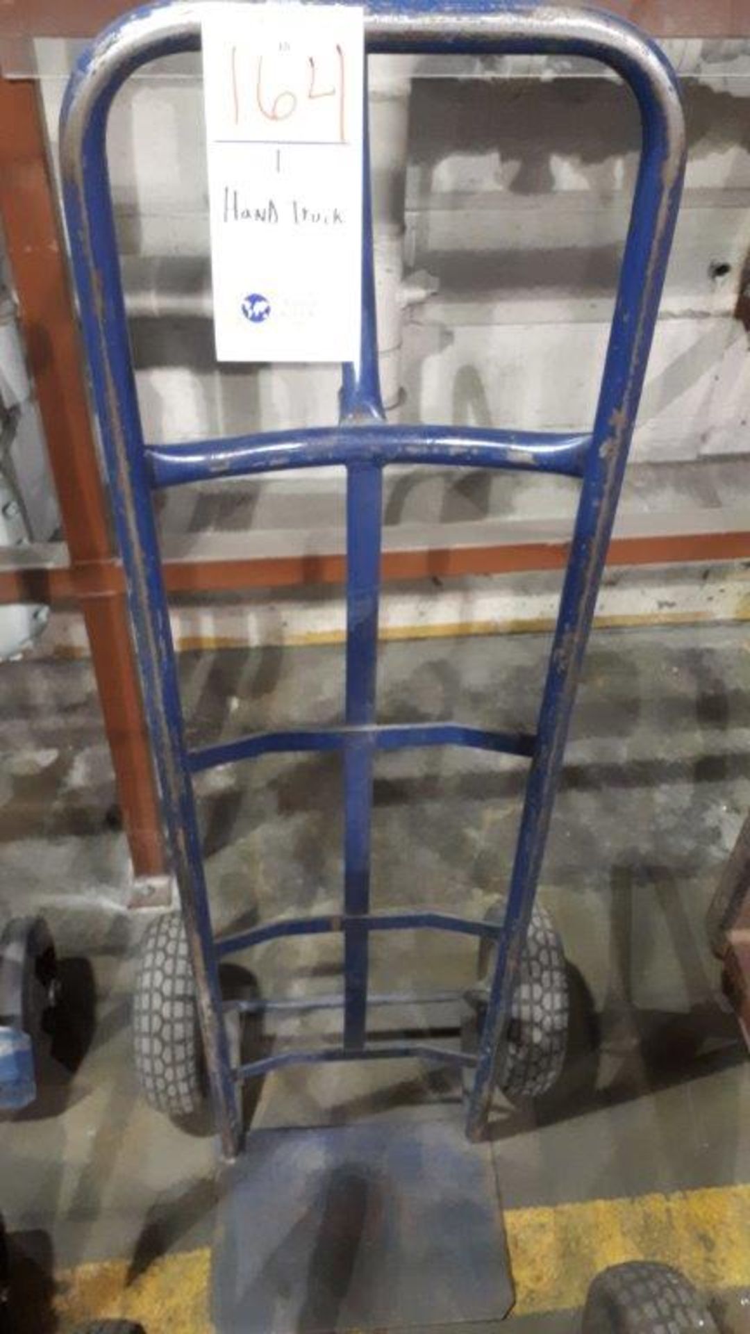 HAND TRUCK