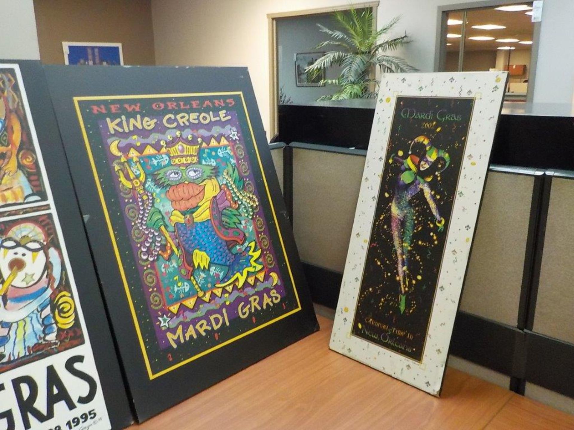 "MARDI GRAS" LAMINATES - Image 4 of 4