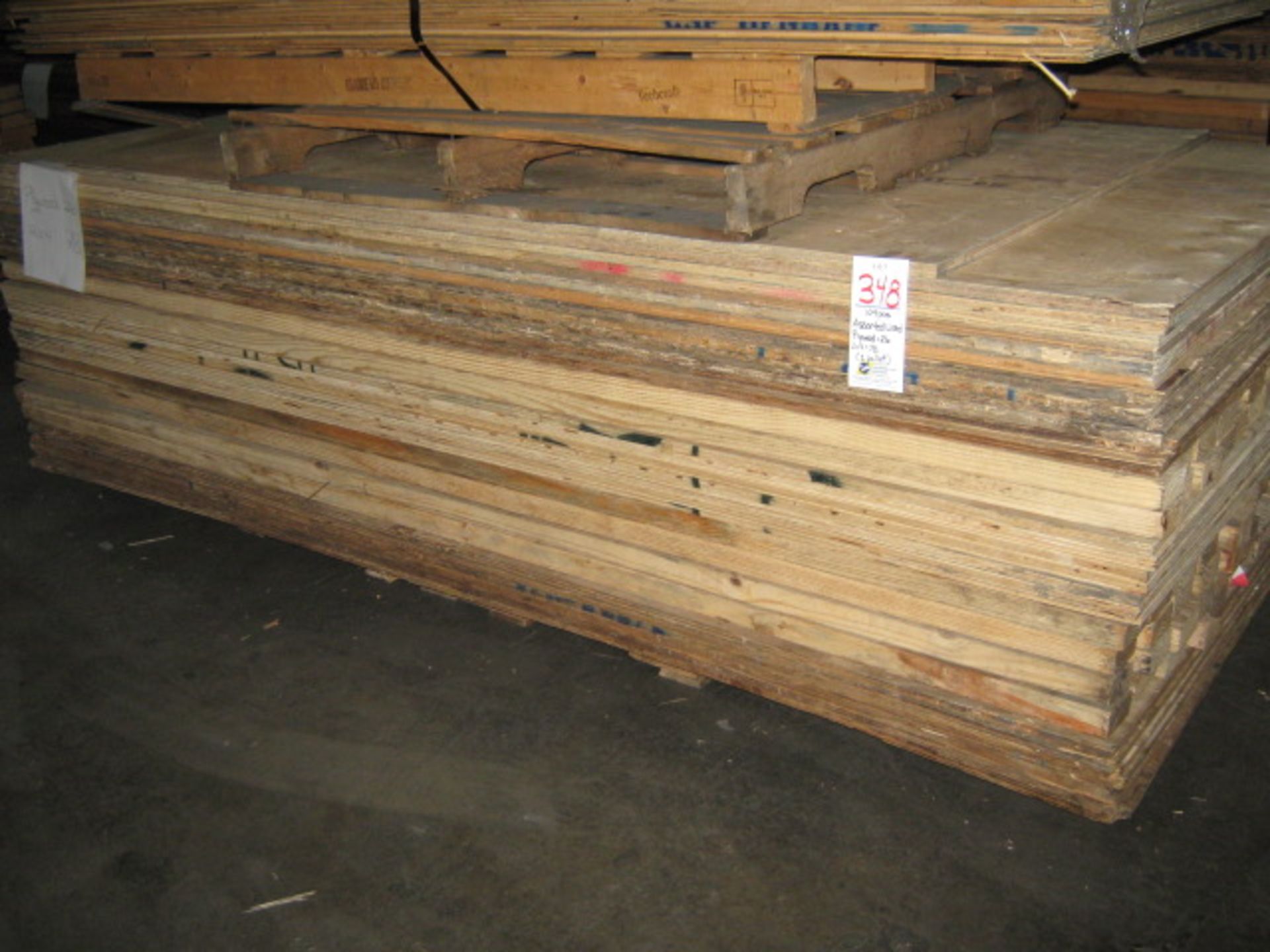 Assorted Wood,Plywood-26pcs,2x4-78pcs (1 Pallet) - Bild 2 aus 2