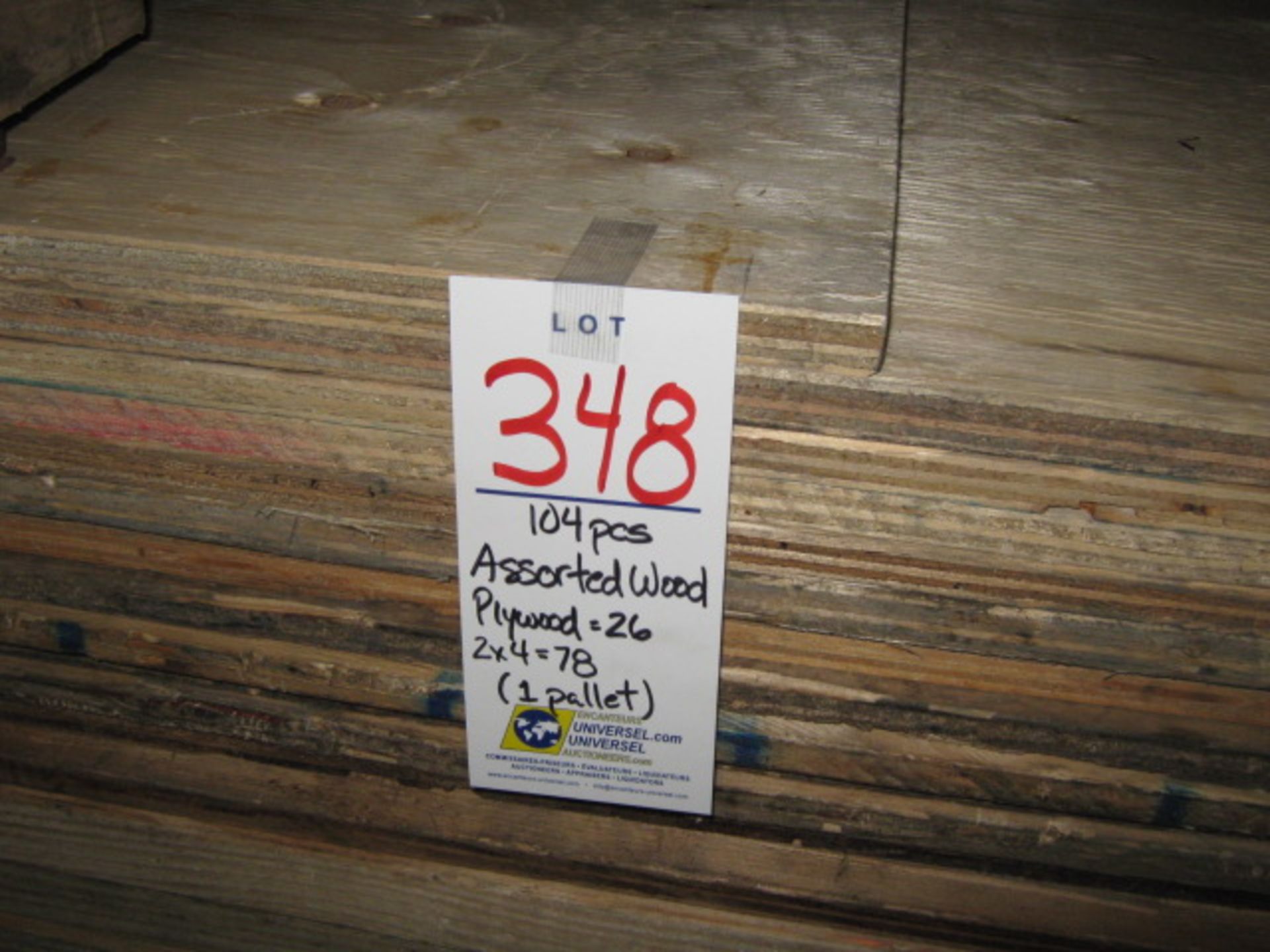 Assorted Wood,Plywood-26pcs,2x4-78pcs (1 Pallet)