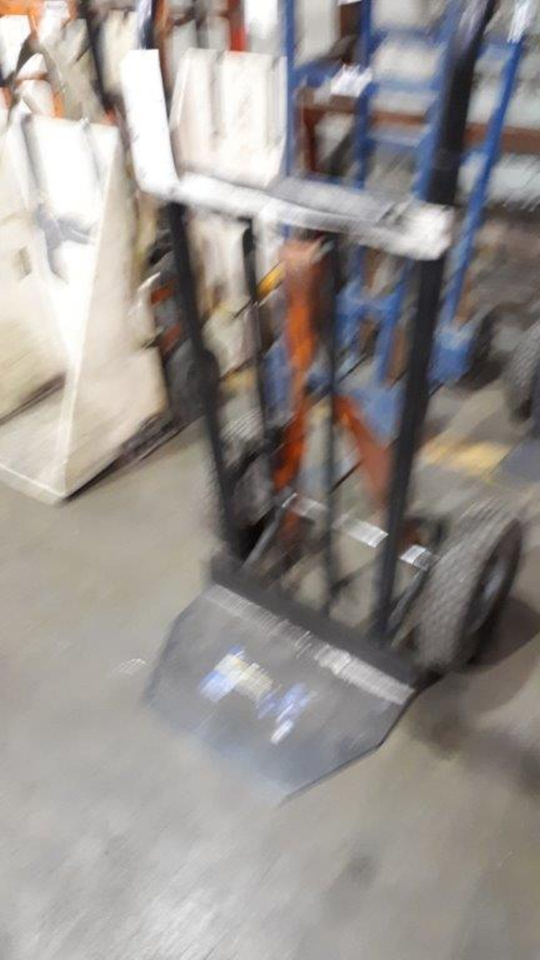 HAND TRUCK