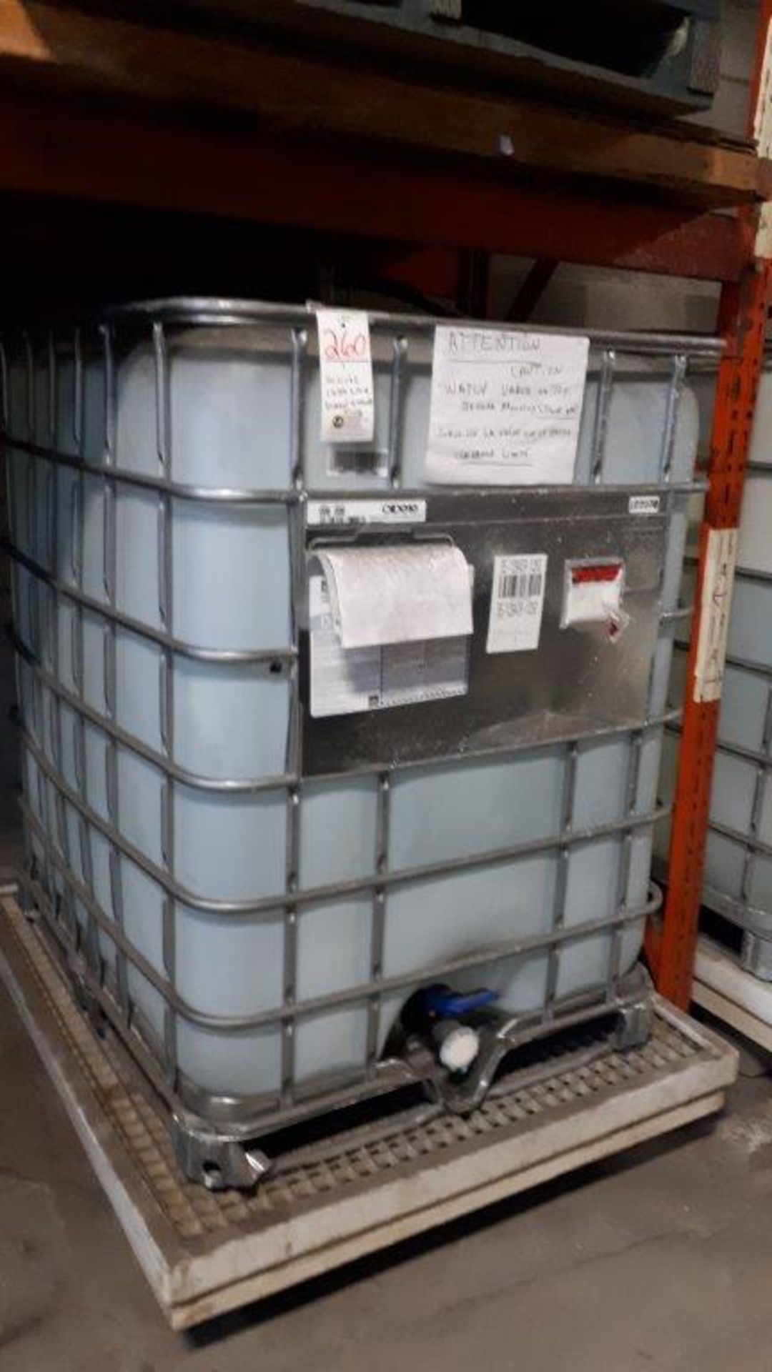 "SCHUTZ" 1250 gal. CONTAINER, DIESEL EXHAUST FLUID