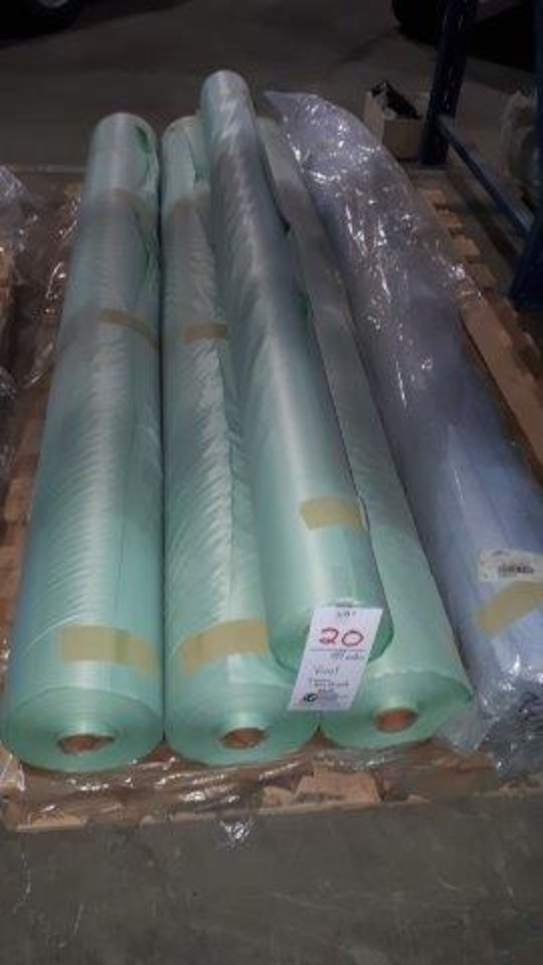 Vinyl, 4 green, 1 blue striped (5 rolls)