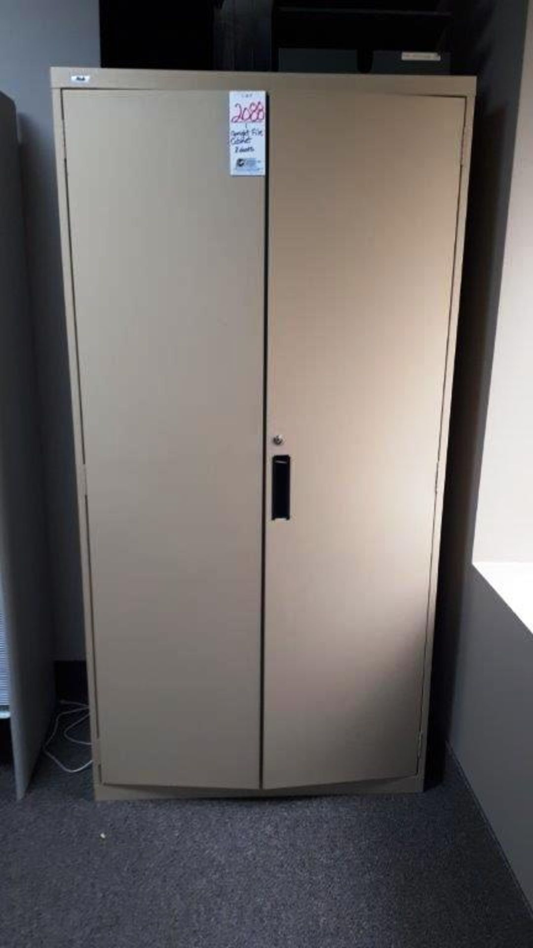 Upright file cabinet 2 doors
