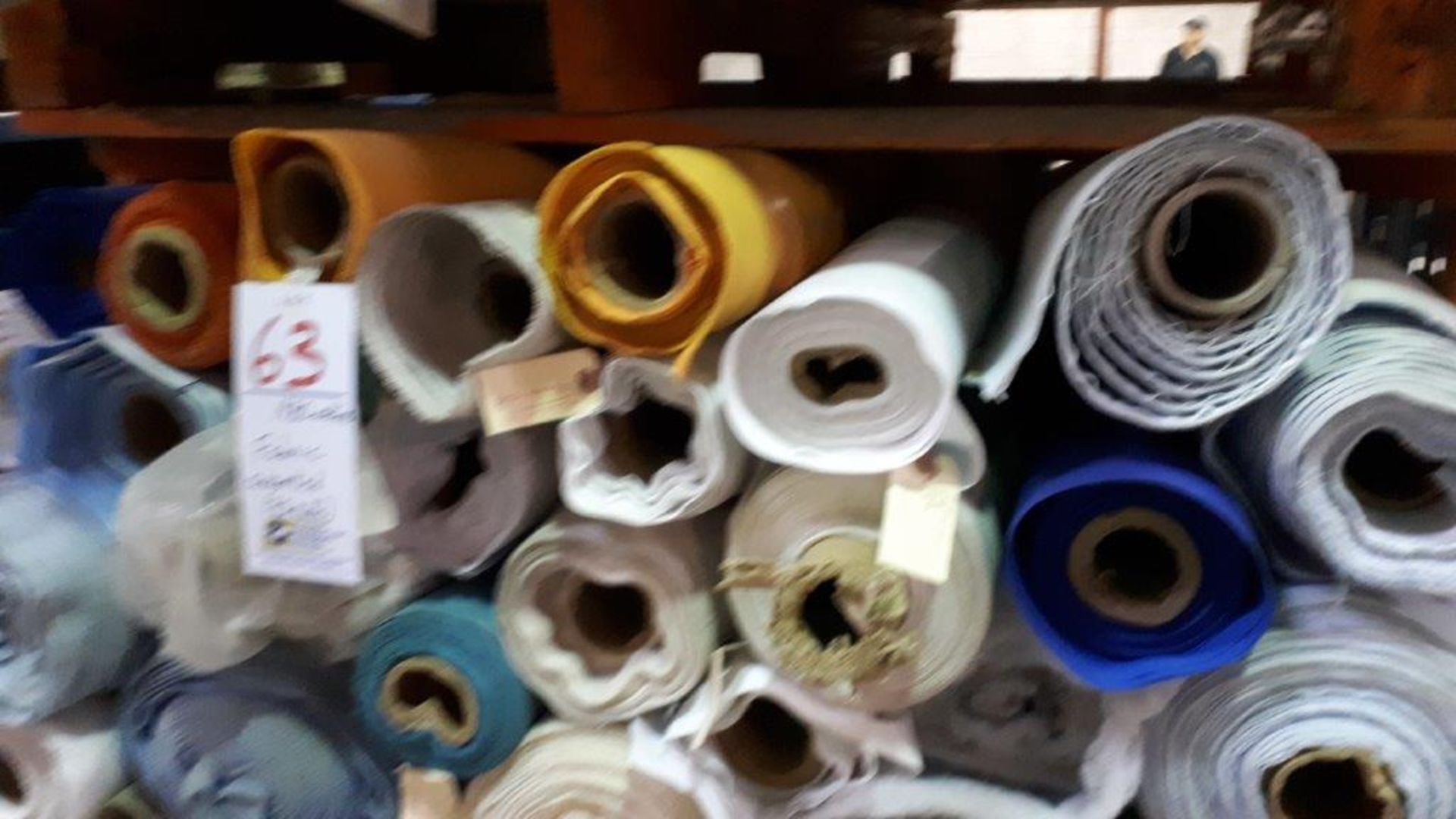 Fabric assorted (72 rolls) - Image 4 of 4