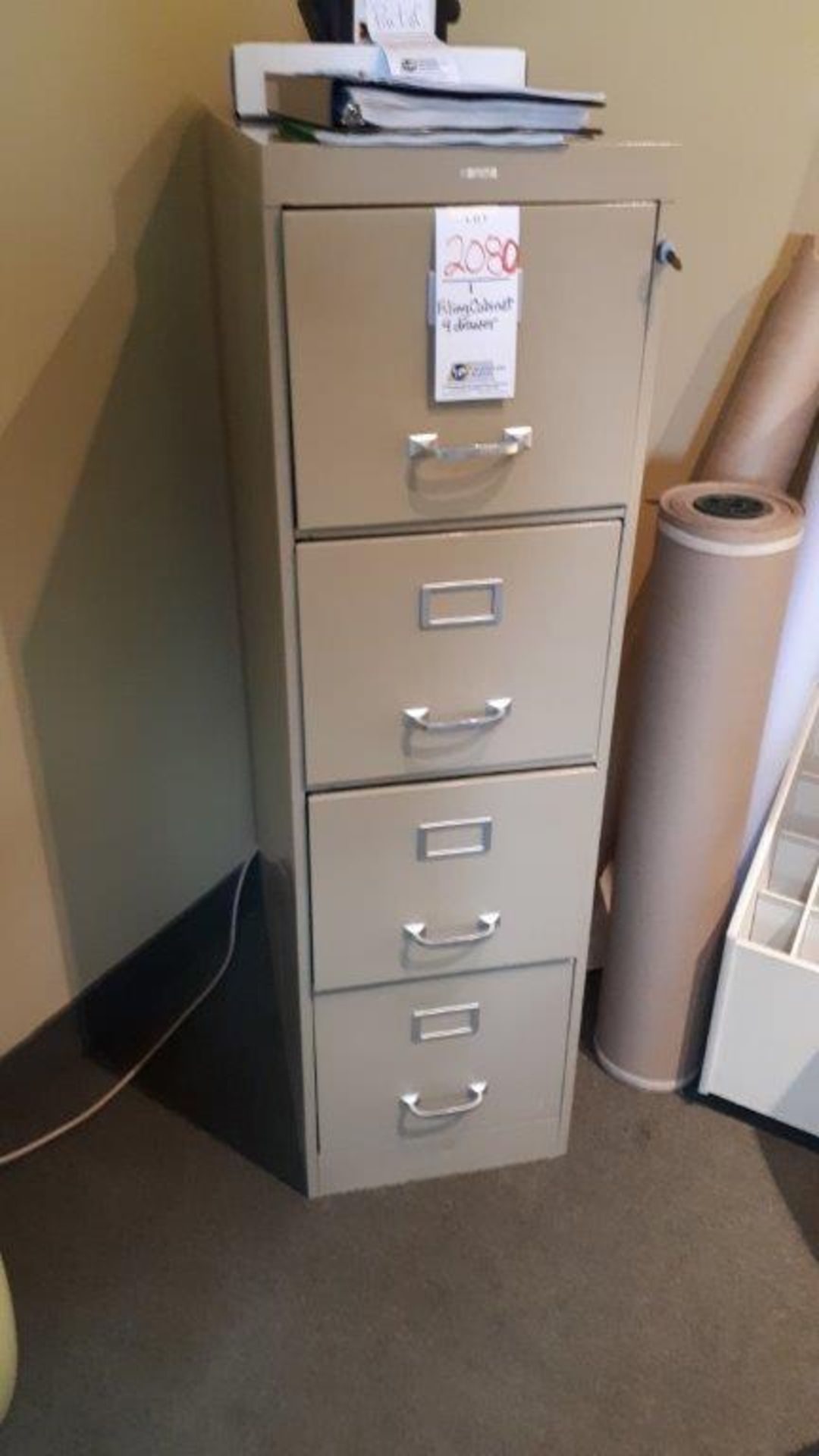 Filing cabinet 4 drawers